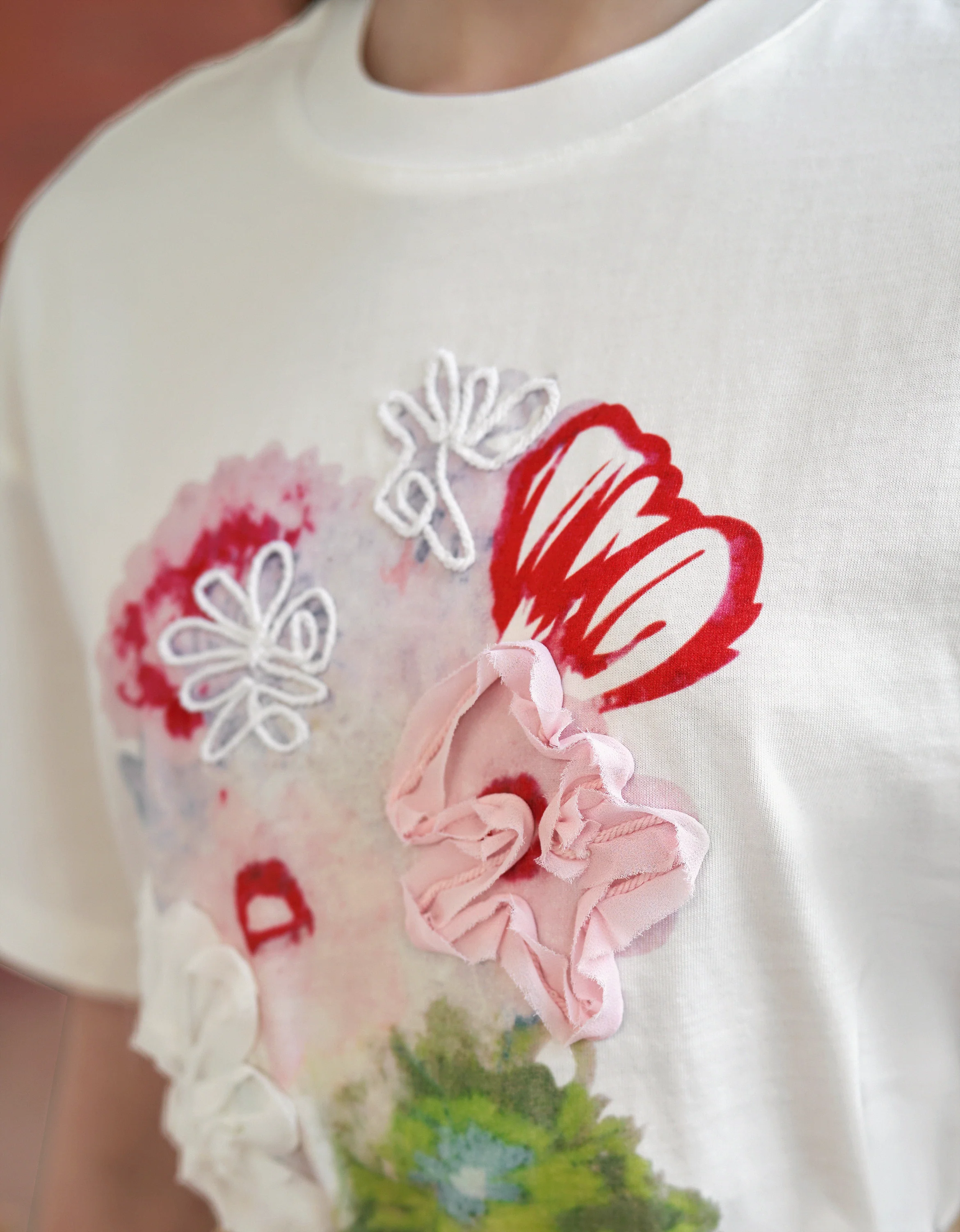 Floral Print Embroidered T-Shirt - Image 7