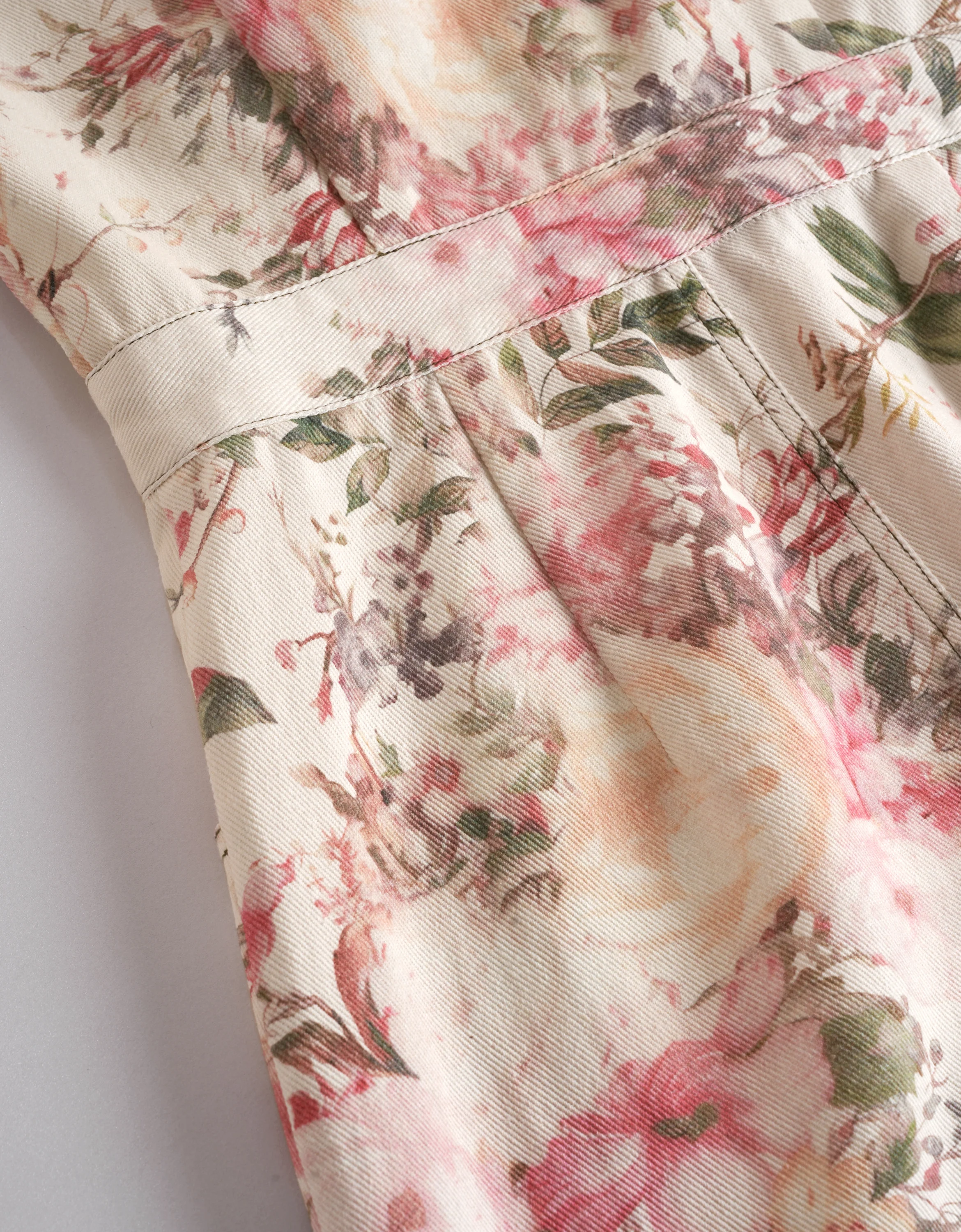 Floral Print Round Neck Sleeveless Denim Dress - Image 7