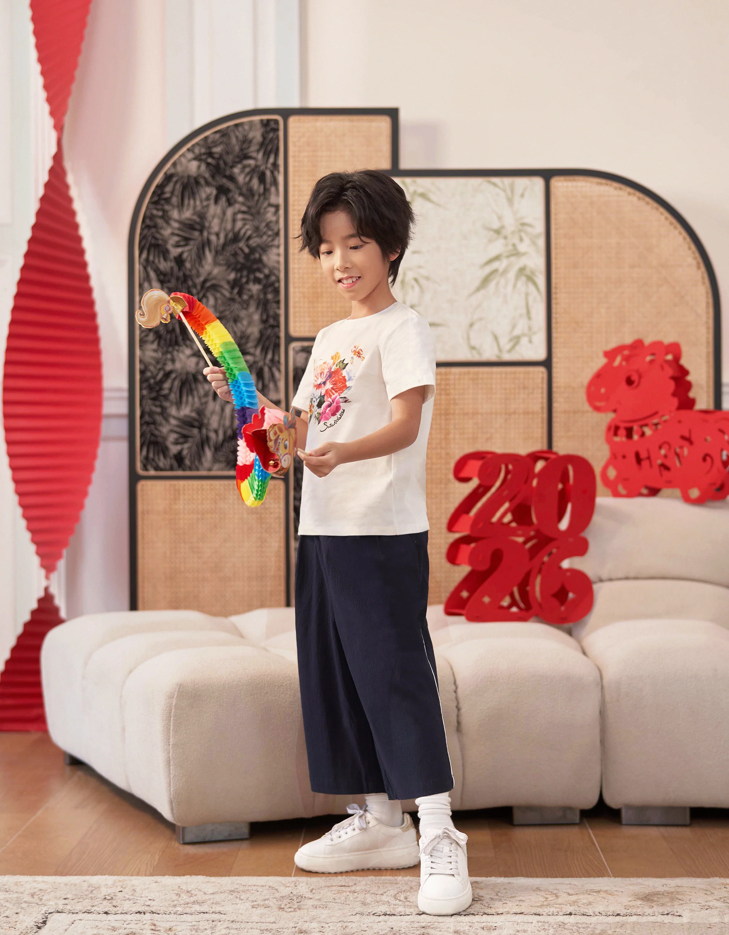 Floral Print Round Neck T-Shirt - Image 10