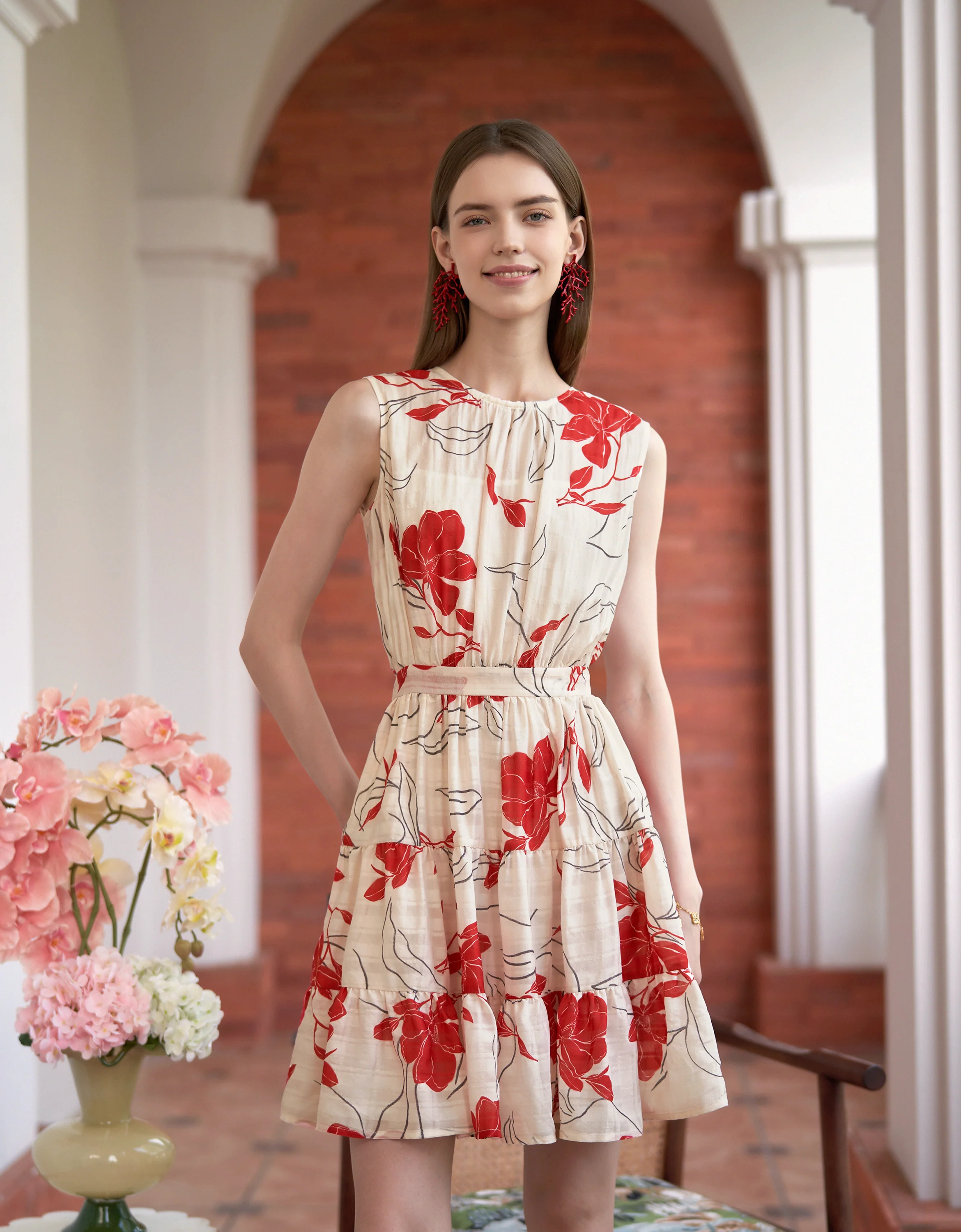 Floral Print Tiered Skirt Sleeveless Dress