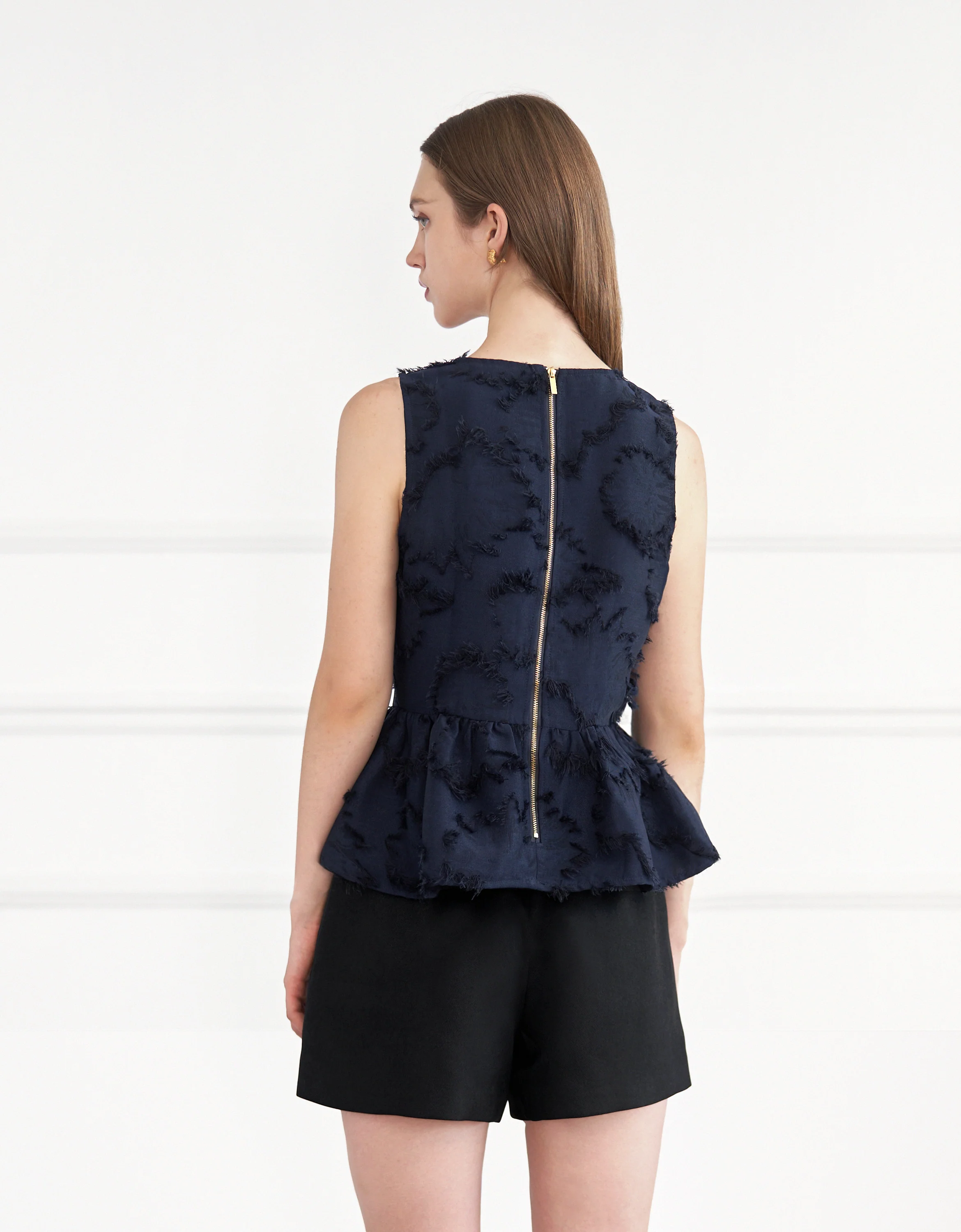 Fringed Jacquard Sleeveless Top - Image 11