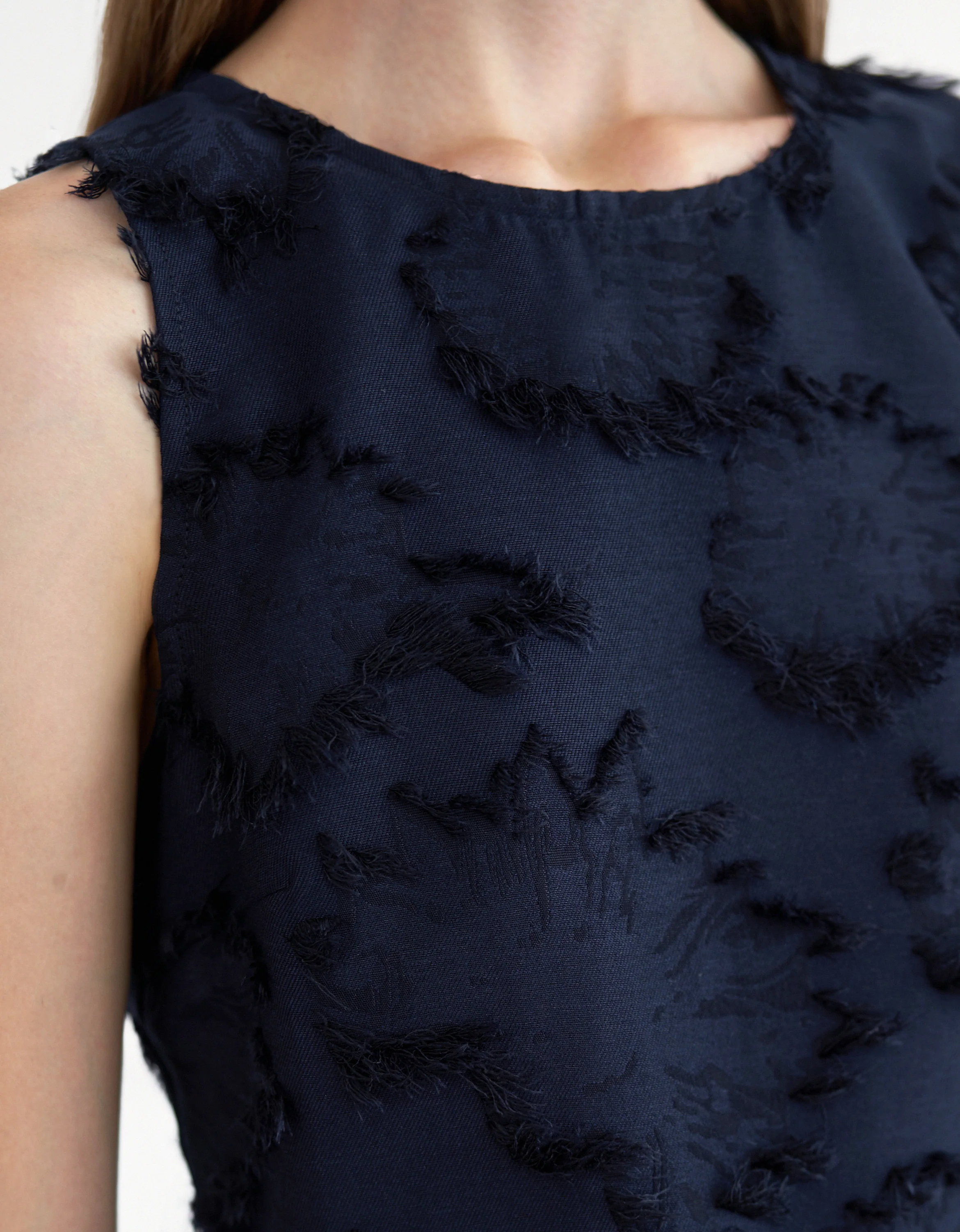 Fringed Jacquard Sleeveless Top - Image 12
