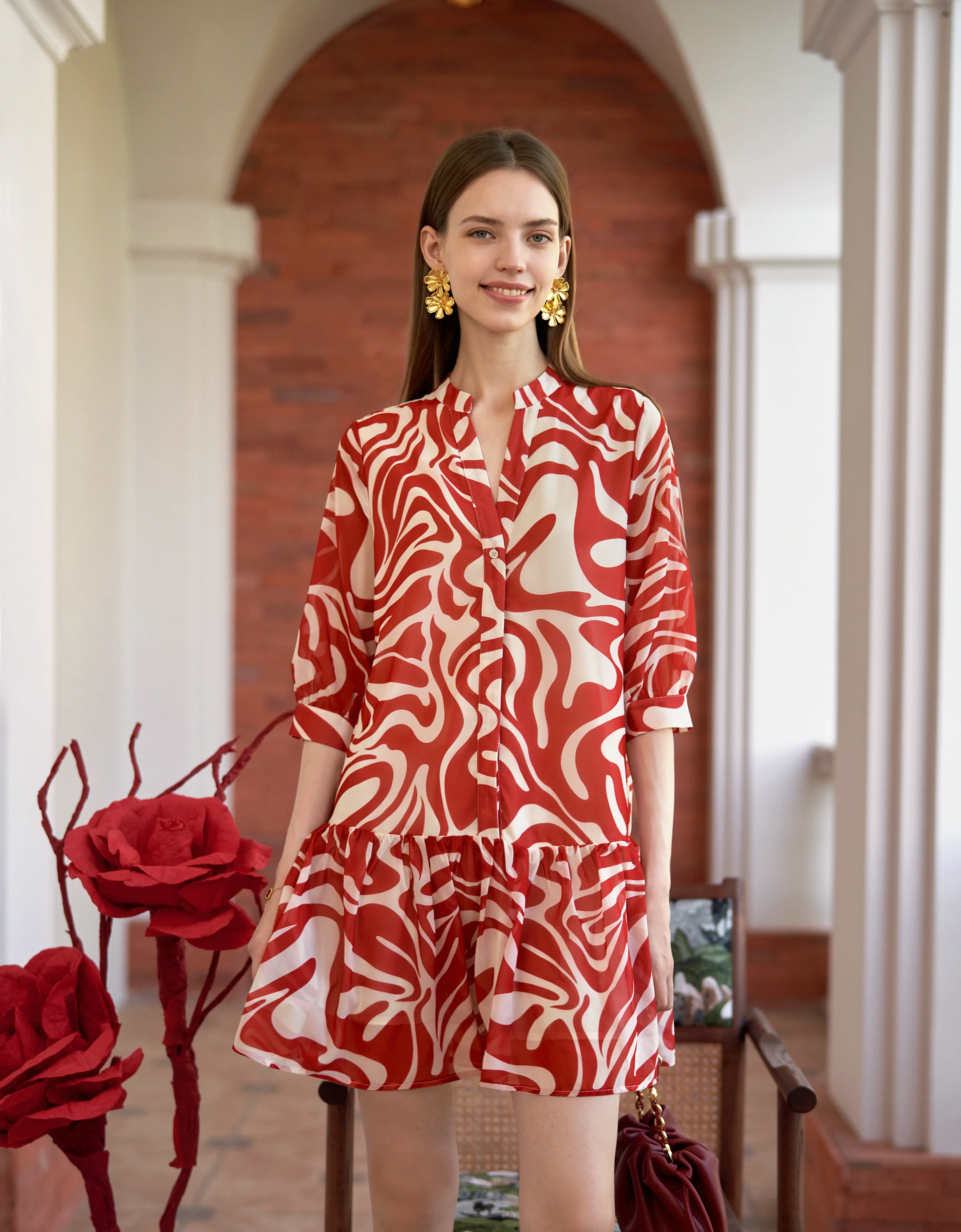 Geometric Print Ruffled Hem V-neck Dress - Image 4
