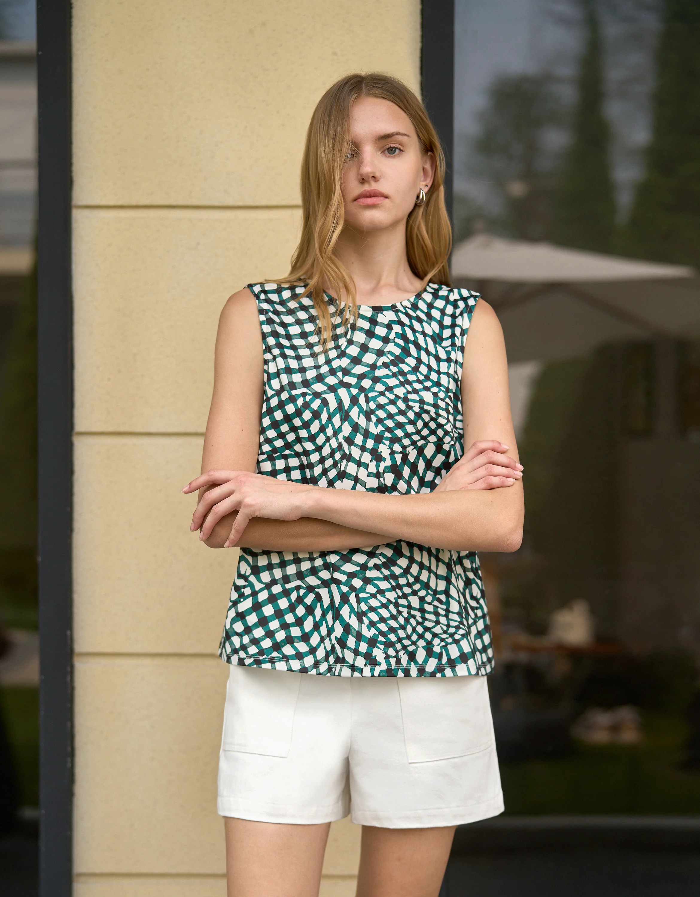 Geometric Print Sleeveless Knit Top - Image 3