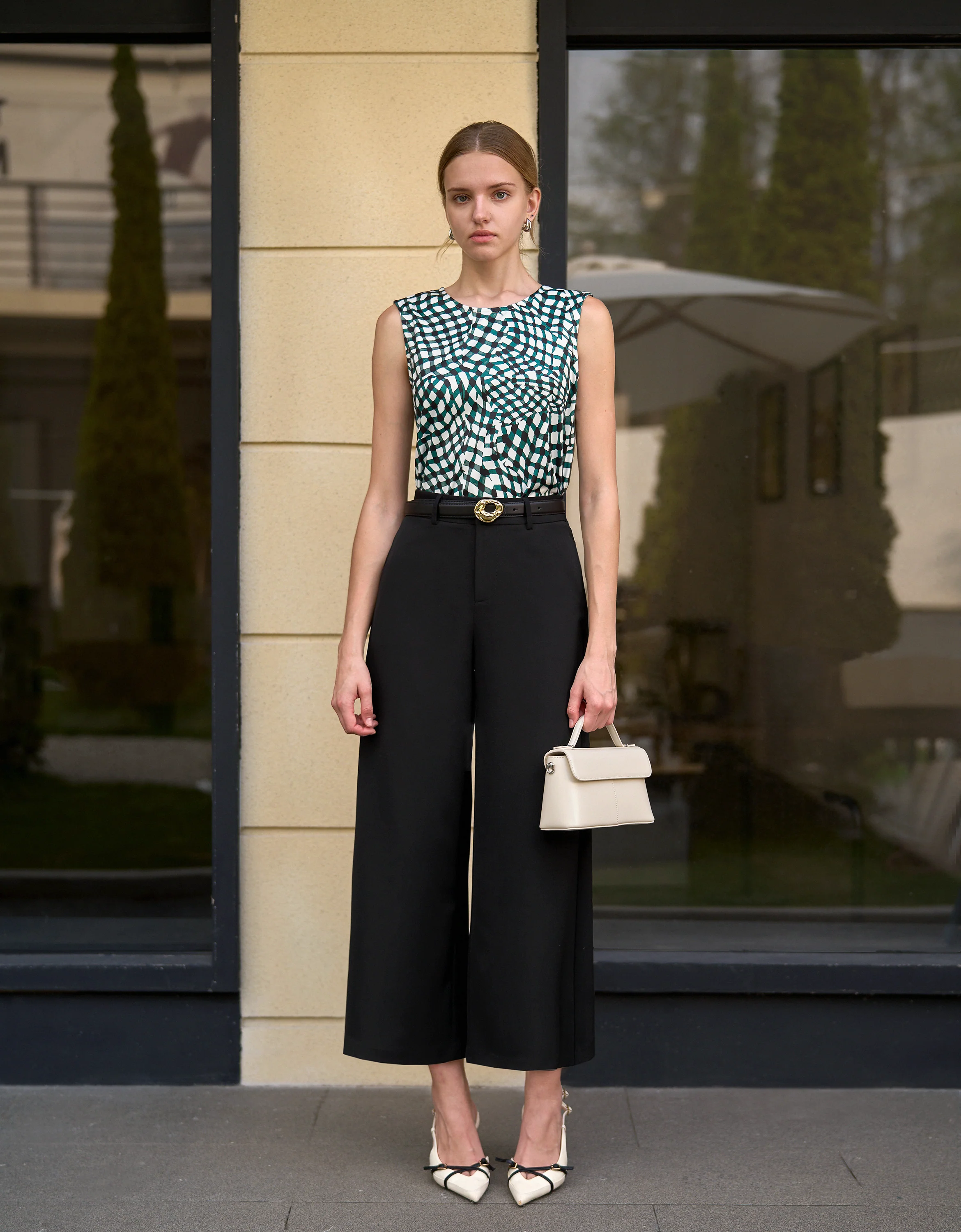 Geometric Print Sleeveless Knit Top - Image 5