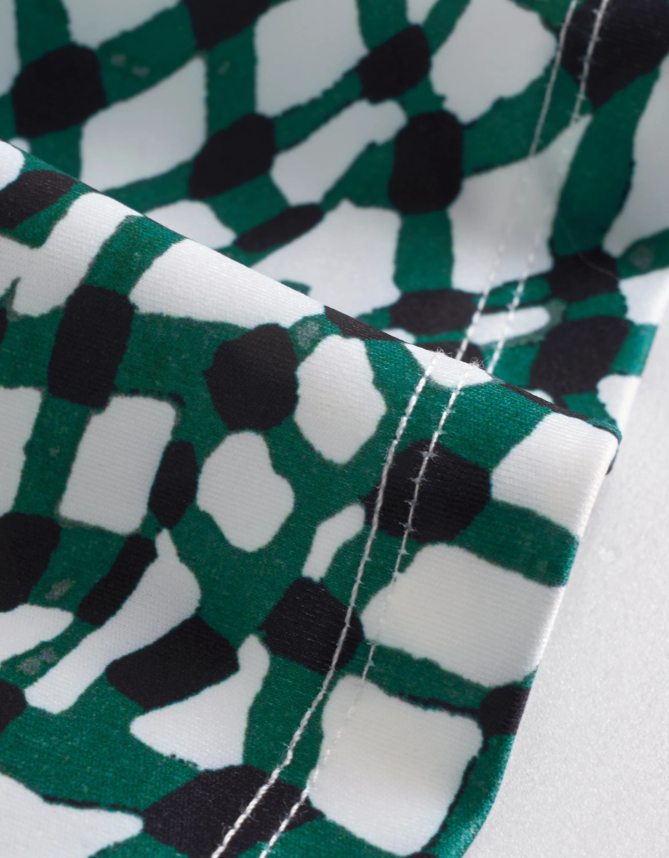 Geometric Print Sleeveless Knit Top - Image 7