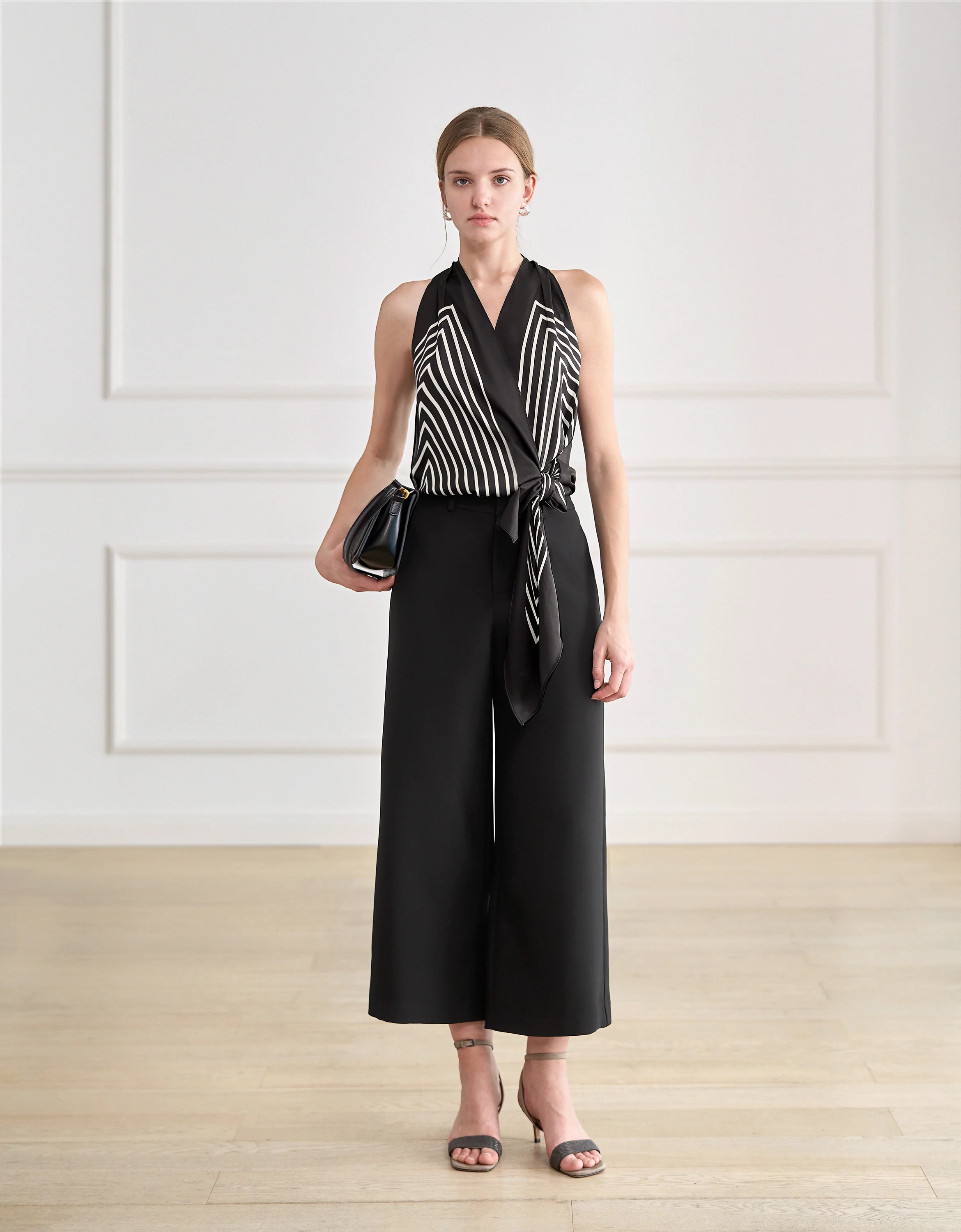 Geometric Print Sleeveless Tie-up Top - Image 4