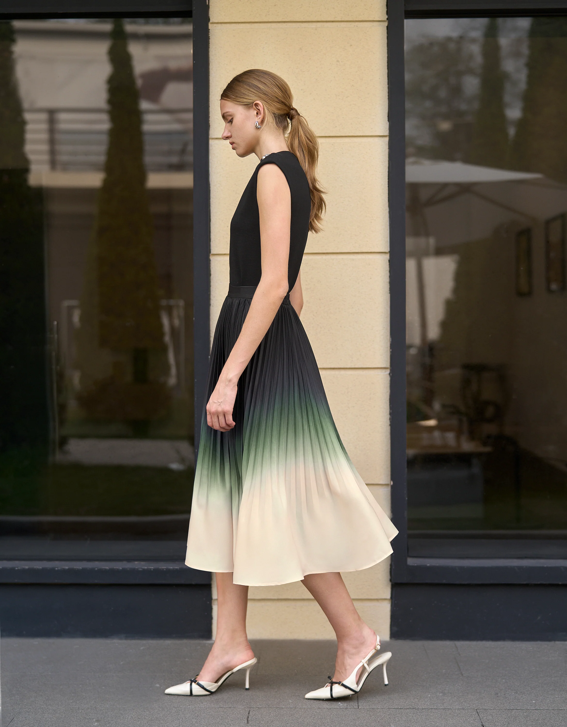 Gradient Print Pleated A-line Skirt - Image 3