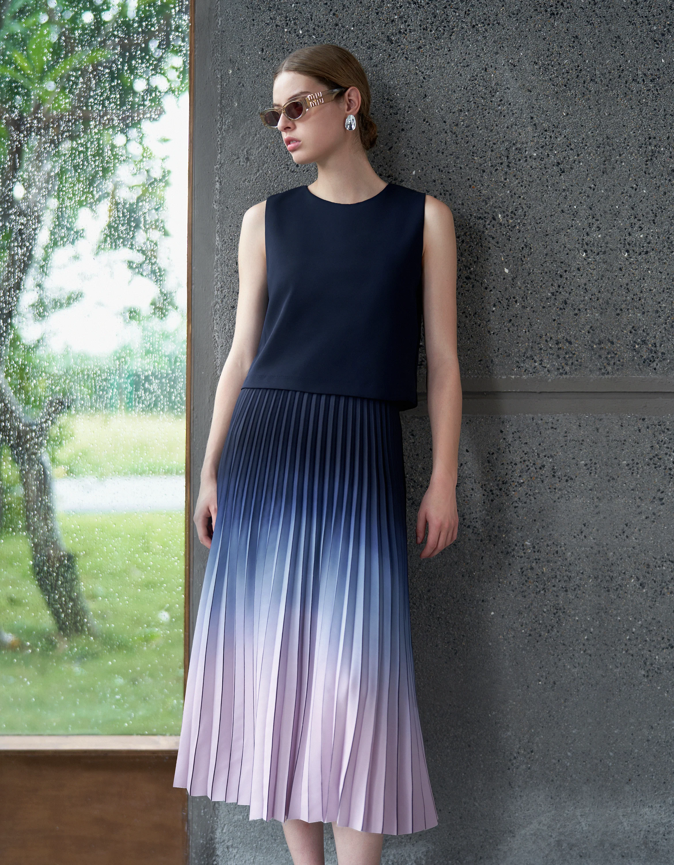 Gradient Print Pleated Midi Dress - Image 3