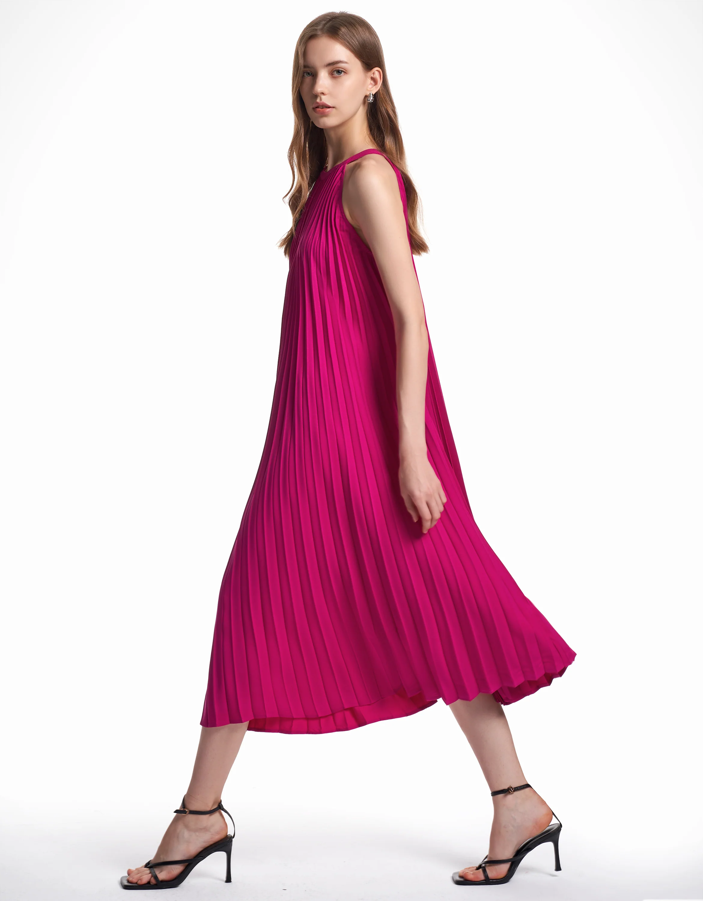 Halter Neck Pleated Dress - Image 3