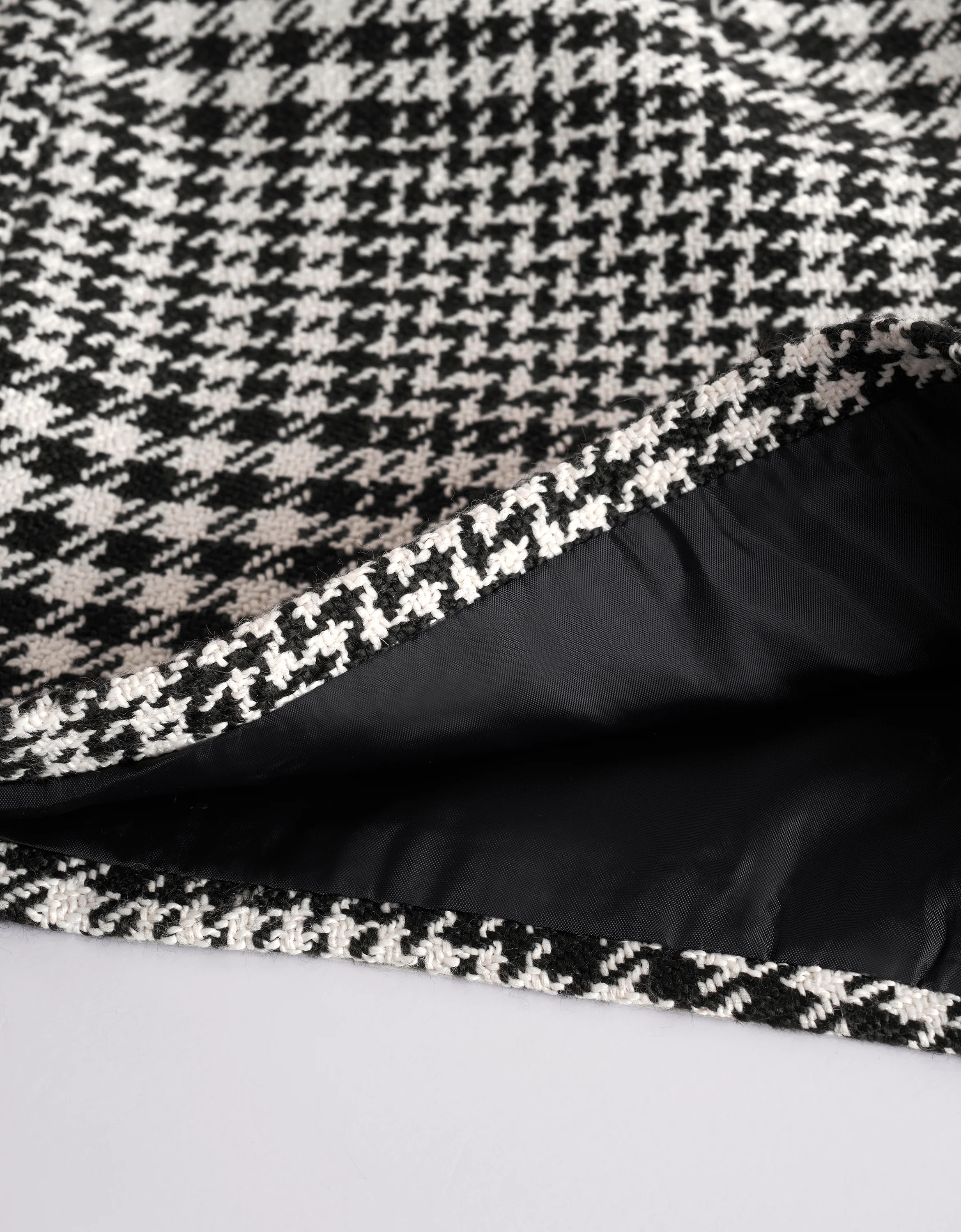 Houndstooth A-line Shorts - Image 7