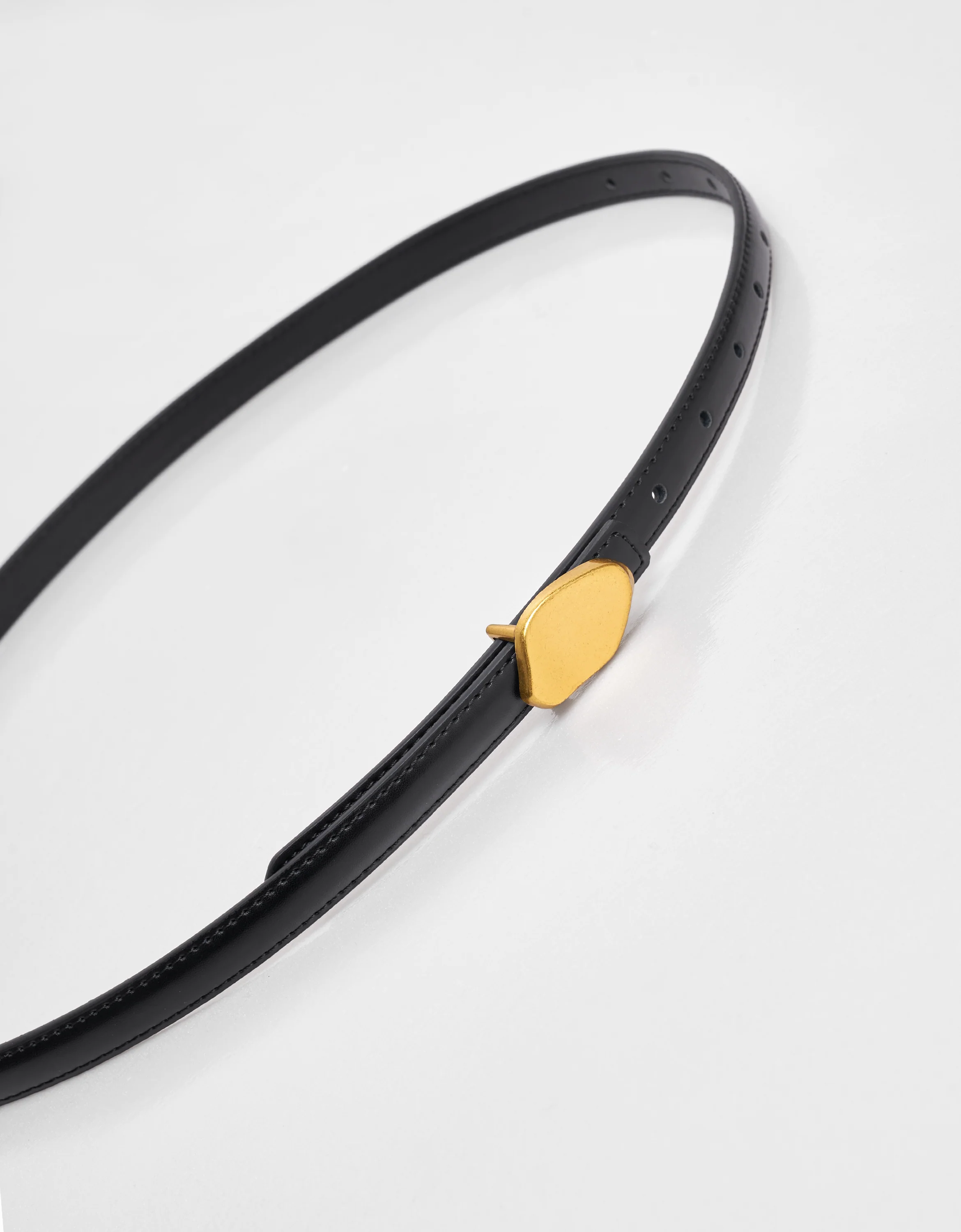 Irregular Metal Buckle Thin Leather Belt - Image 12
