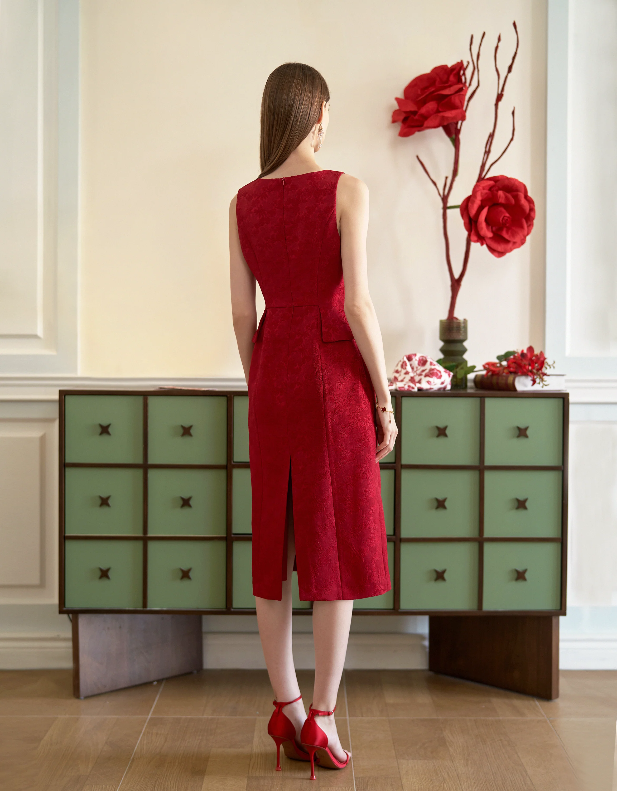 Jacquard Boat Neck Sleeveless Midi Dress - Image 5