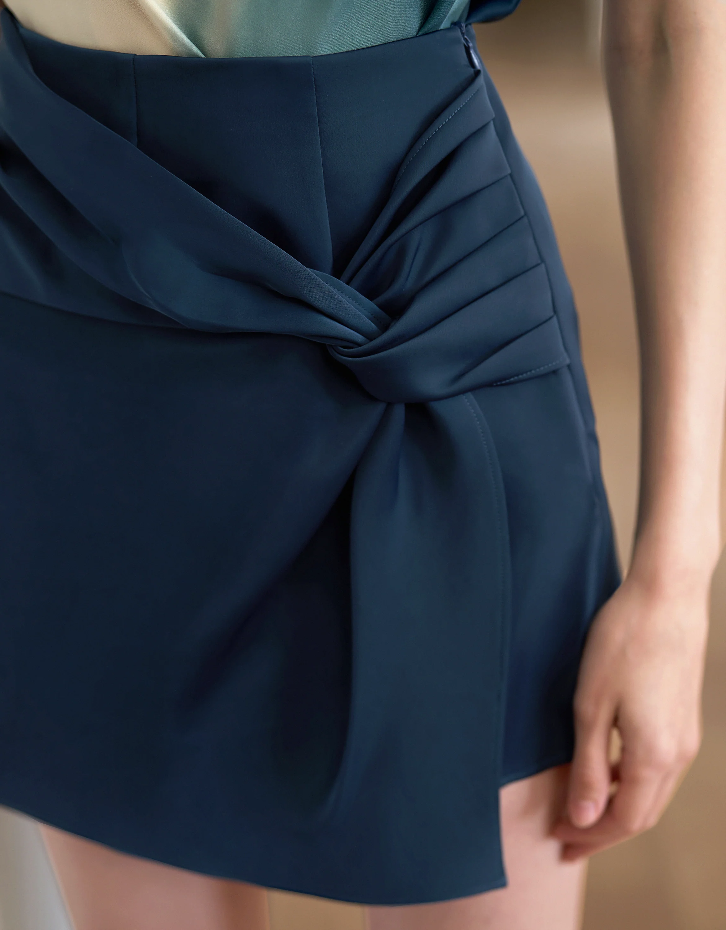 Knotted Waist A-line Skort - Image 4