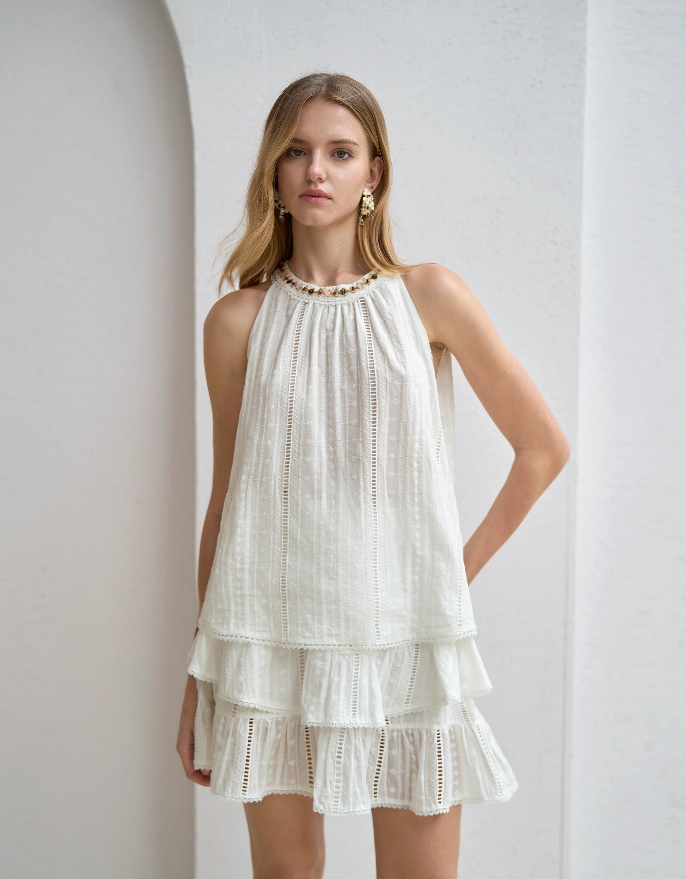 Lace Trim Embroidered Sleeveless Top - Image 3