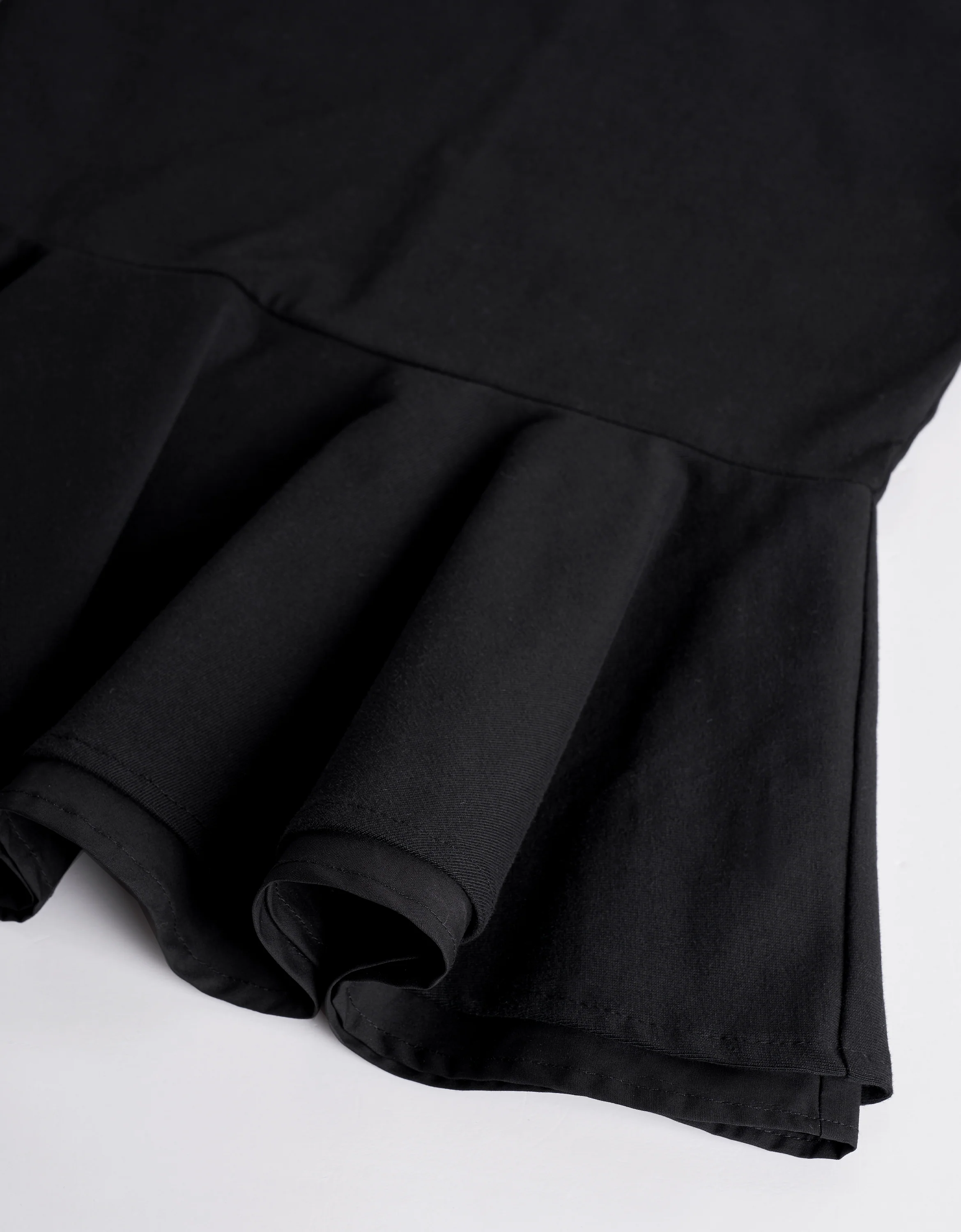 Layered Ruffle Hem T-Shirt - Image 12