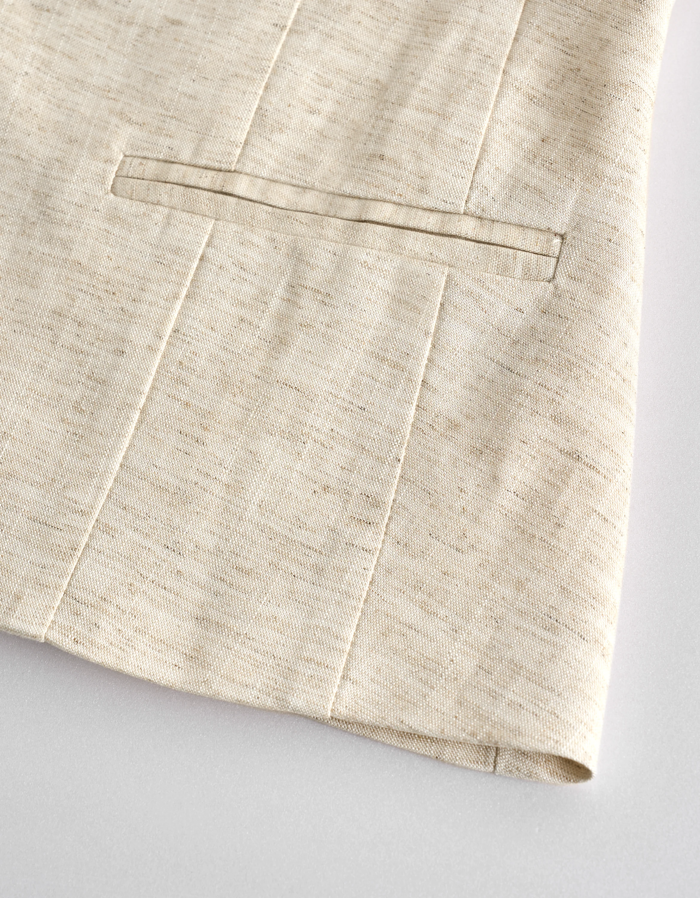 Linen-blend Button Front Sleeveless Vest - Image 8