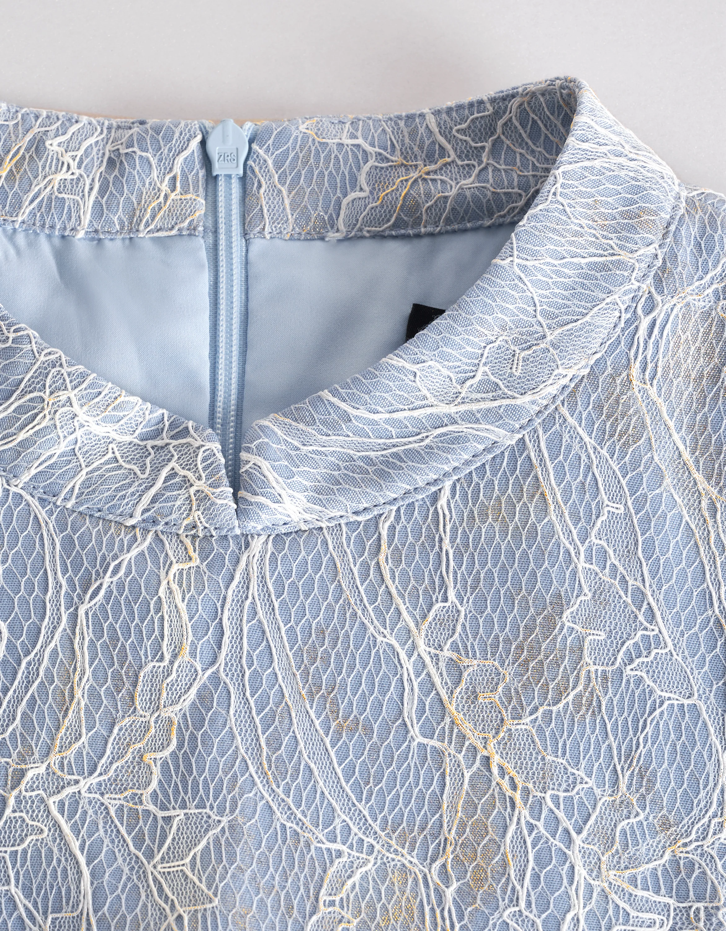 Mandarin Collar Sleeveless Lace Dress - Image 7