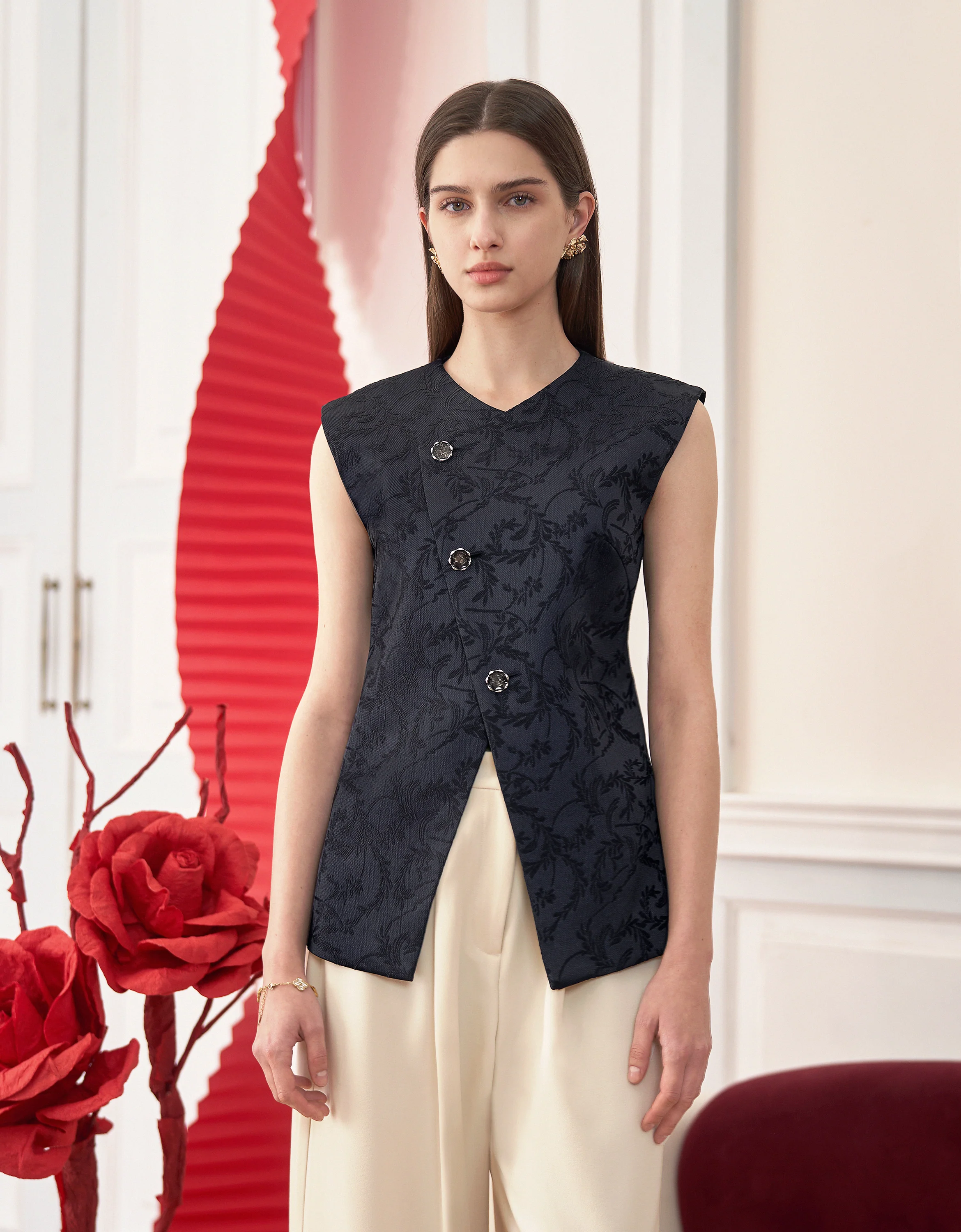 Mandarin Style Asymmetric Jacquard Vest - Image 3