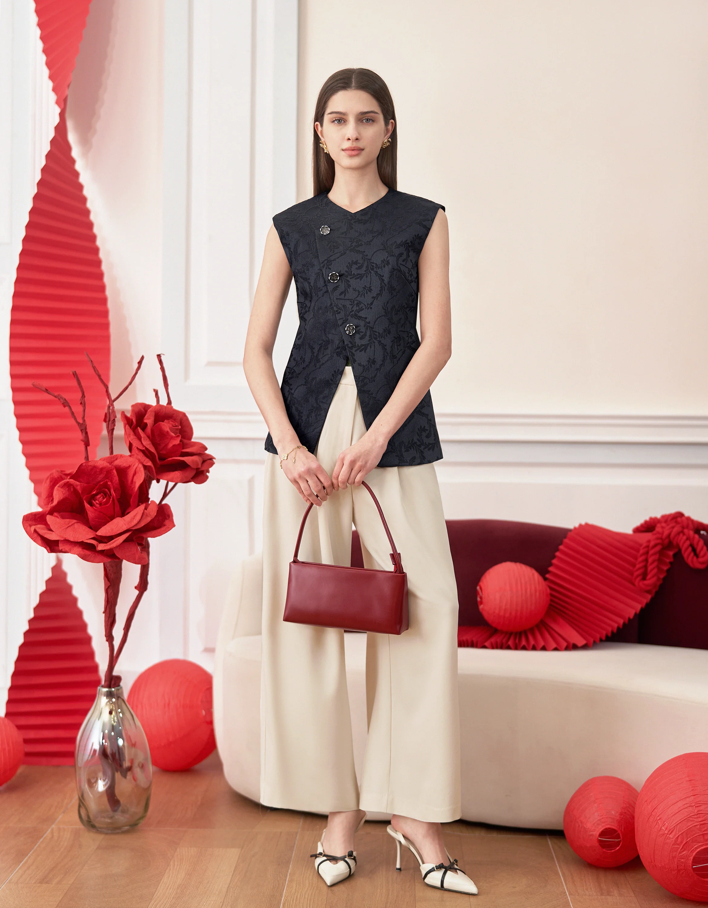 Mandarin Style Asymmetric Jacquard Vest - Image 4