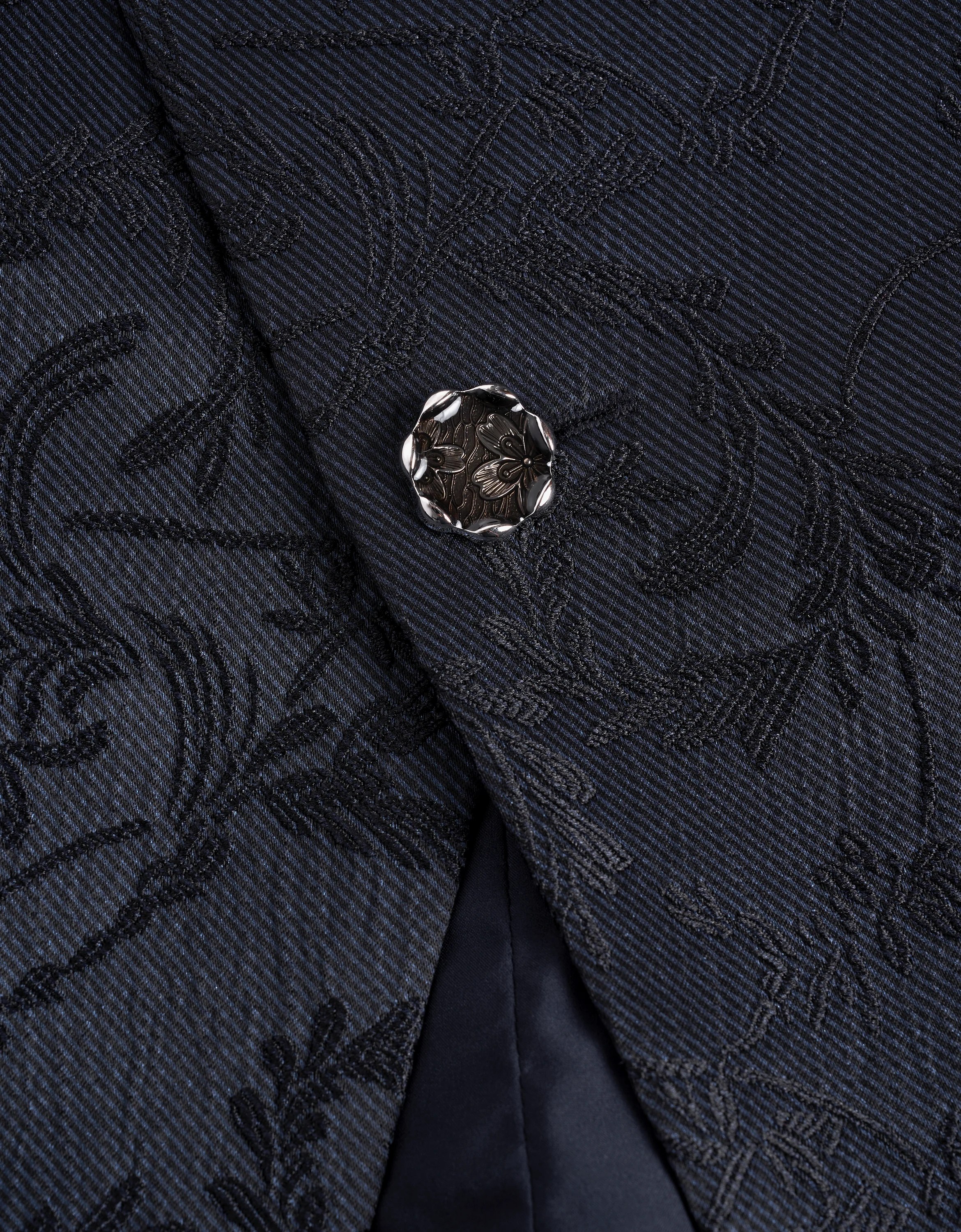 Mandarin Style Asymmetric Jacquard Vest - Image 7