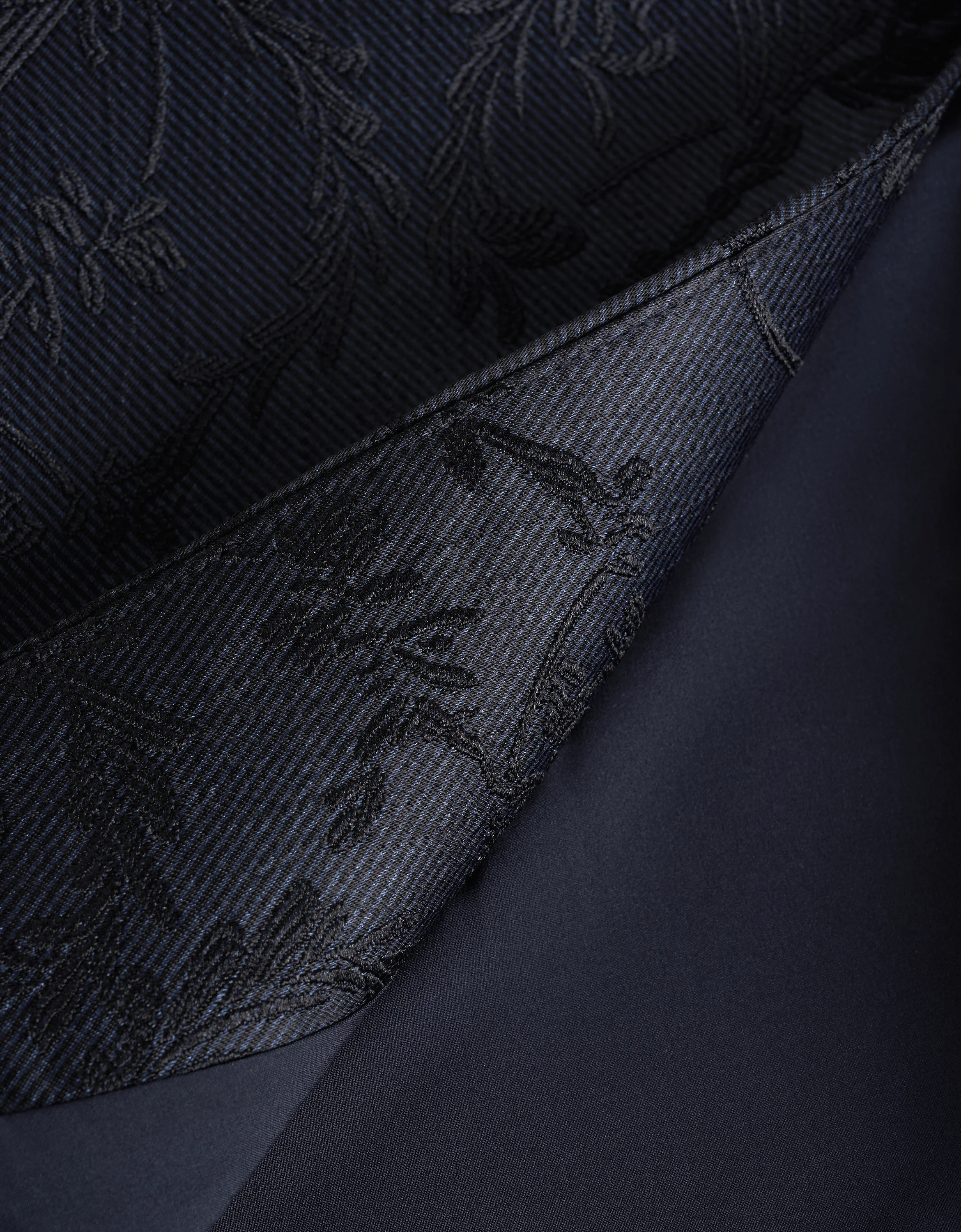 Mandarin Style Asymmetric Jacquard Vest - Image 8
