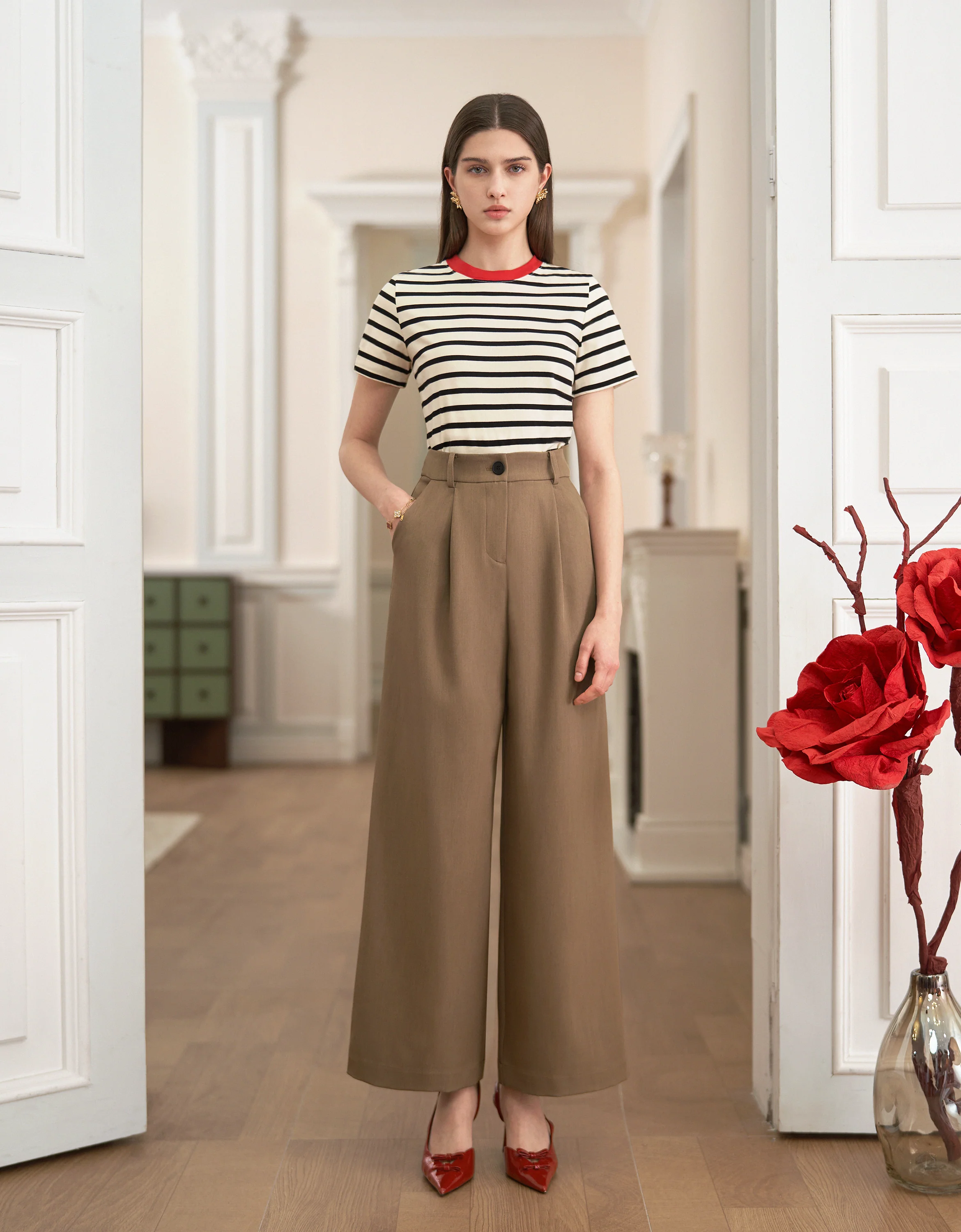 Mid-waist Pleated Wide-leg Pants - Image 3