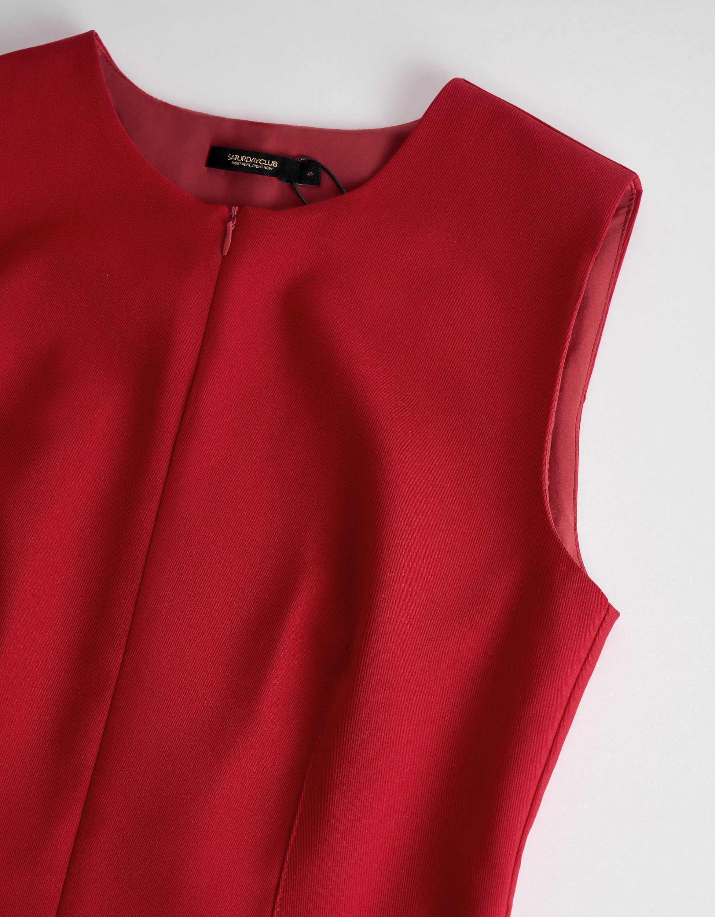 Notched Neckline Pleated Hem Sleeveless Top - Image 5