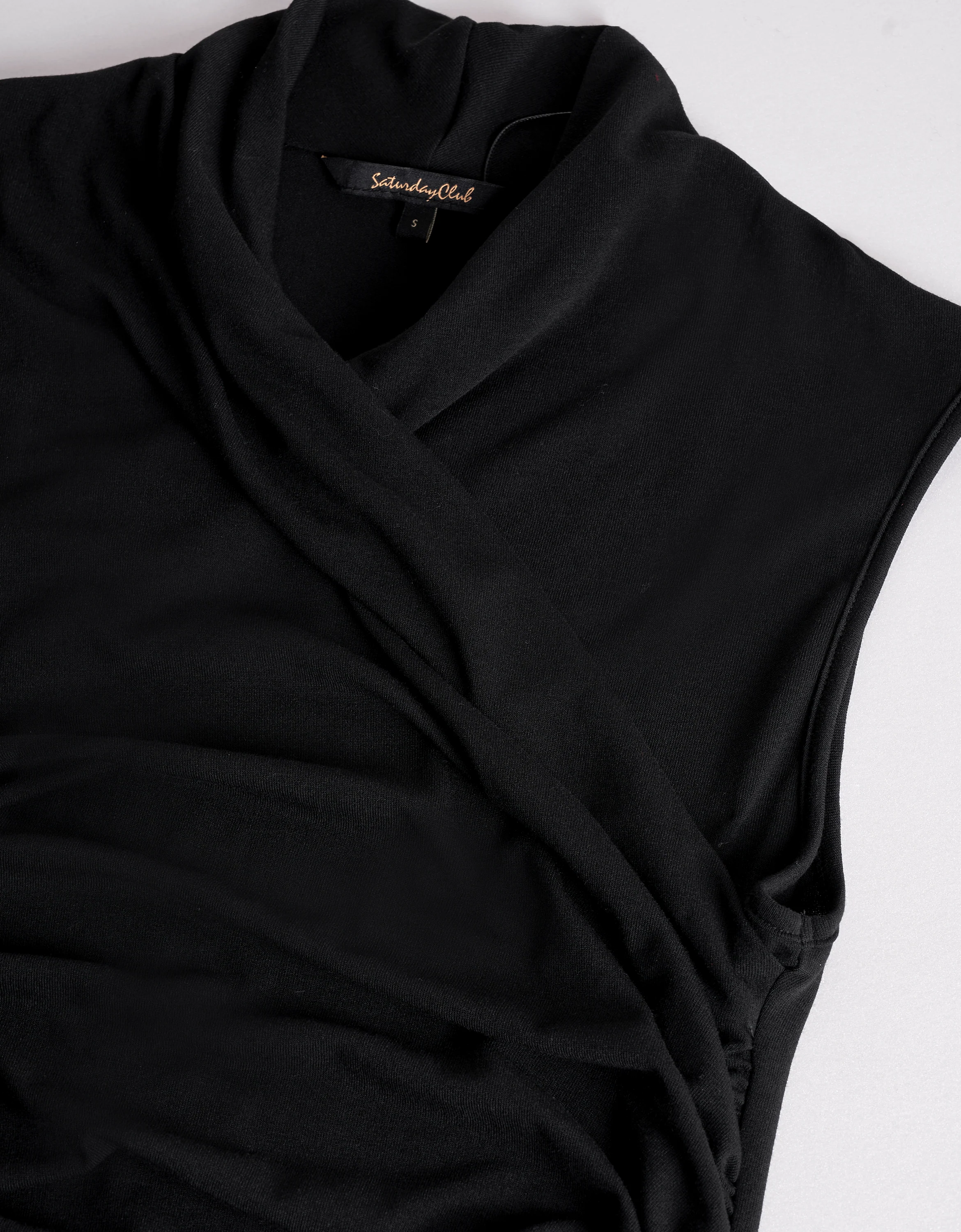 Overlap Front Sleeveless V-neck Knitted Top - Image 11