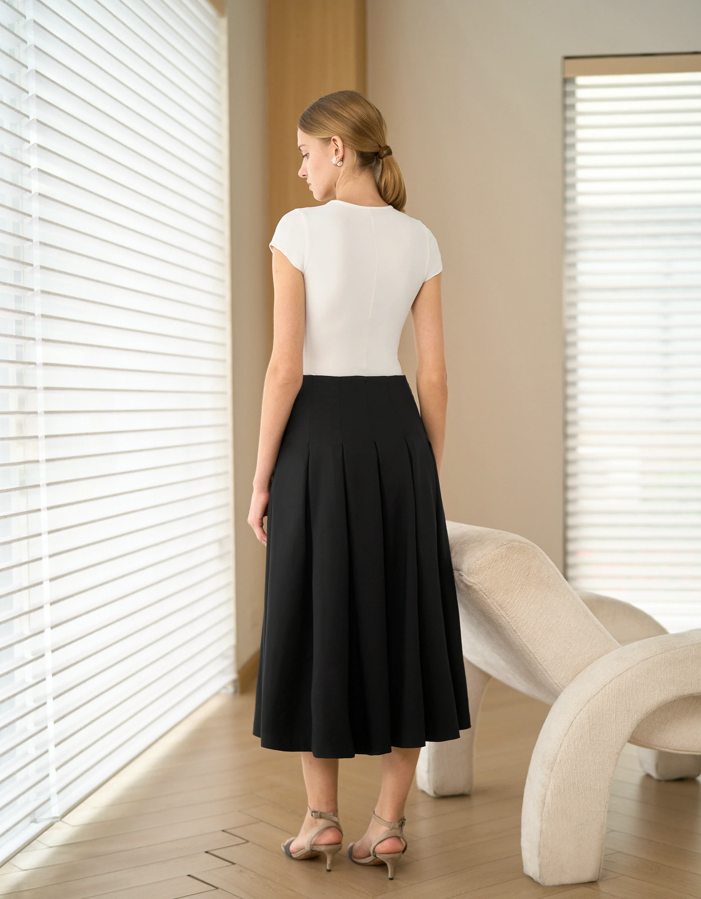 Pleated A-line Midi Skirt - Image 3