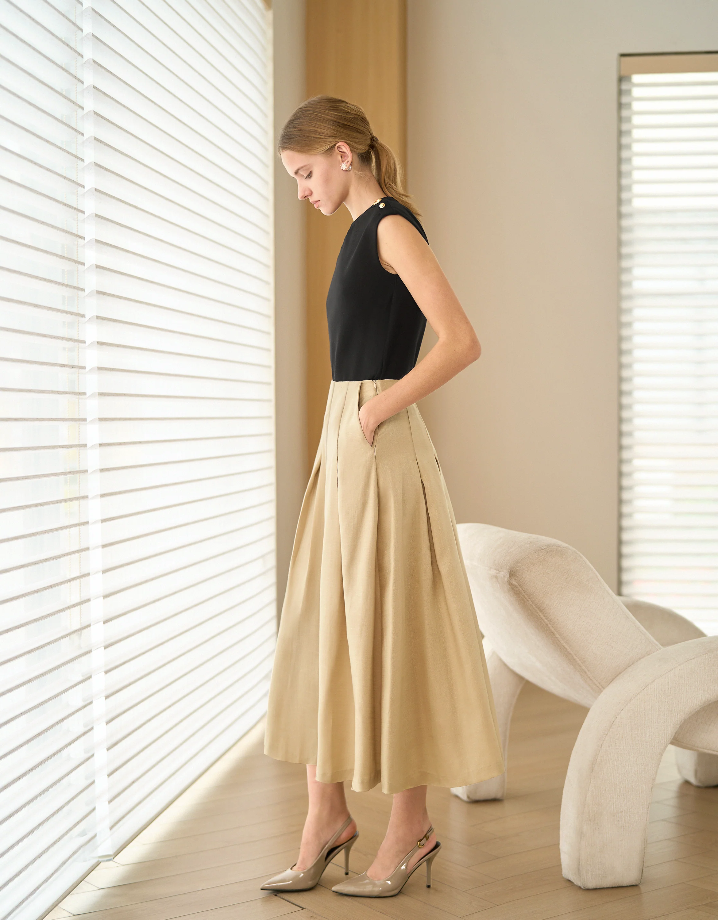 Pleated A-line Midi Skirt - Image 3