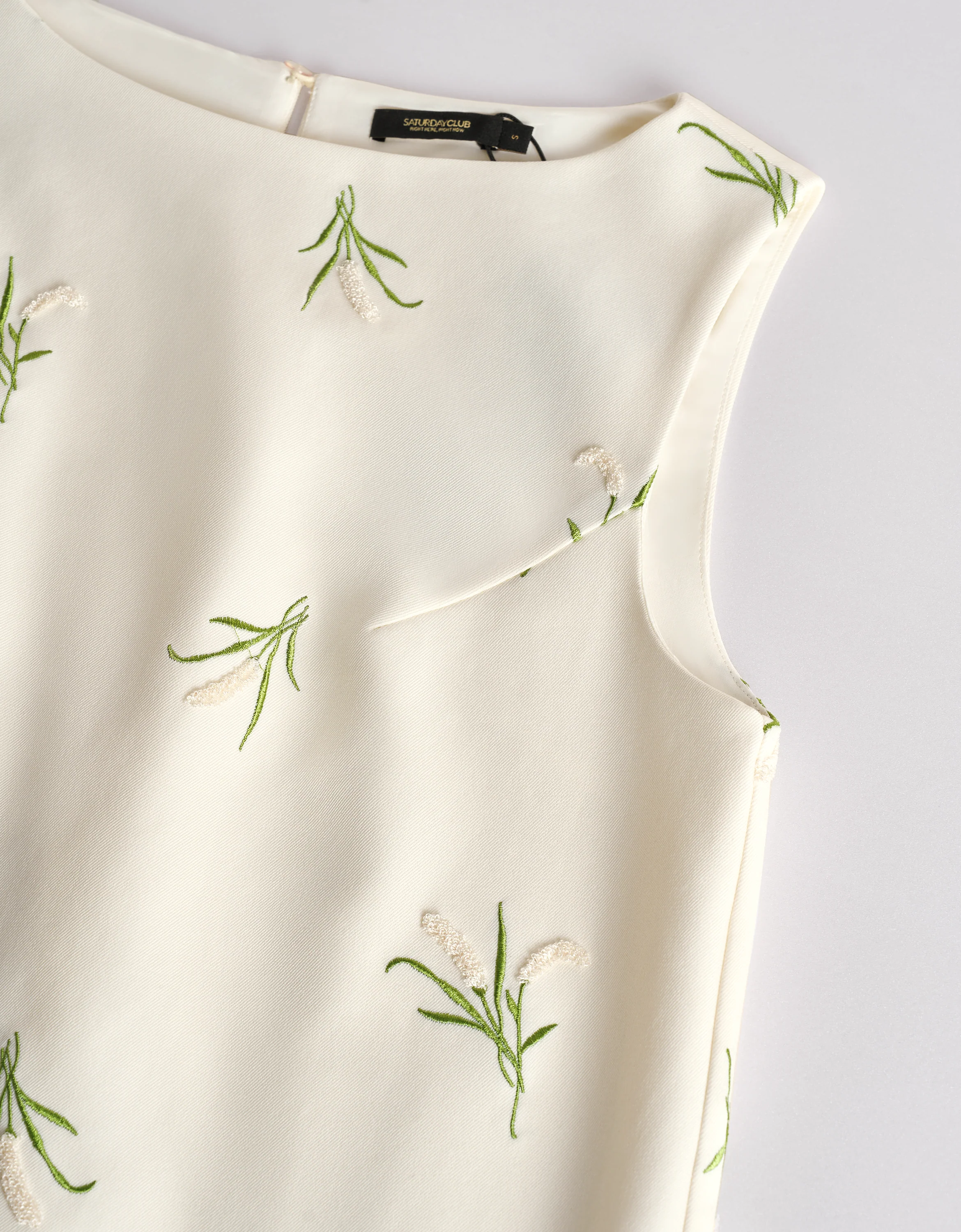 Pleated Back Sleeveless Jacquard Dress - Image 9