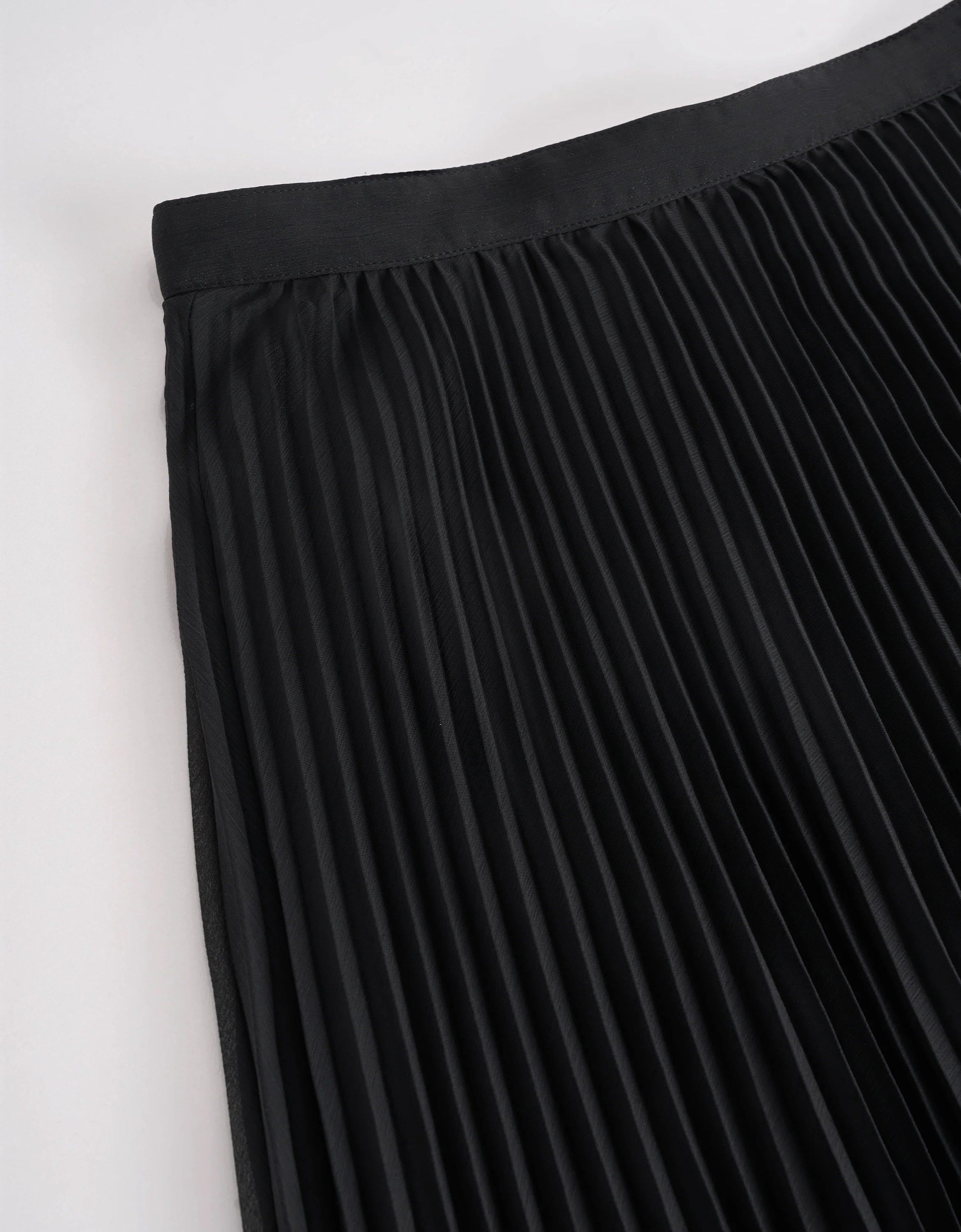 Pleated Chiffon Midi Skirt - Image 5
