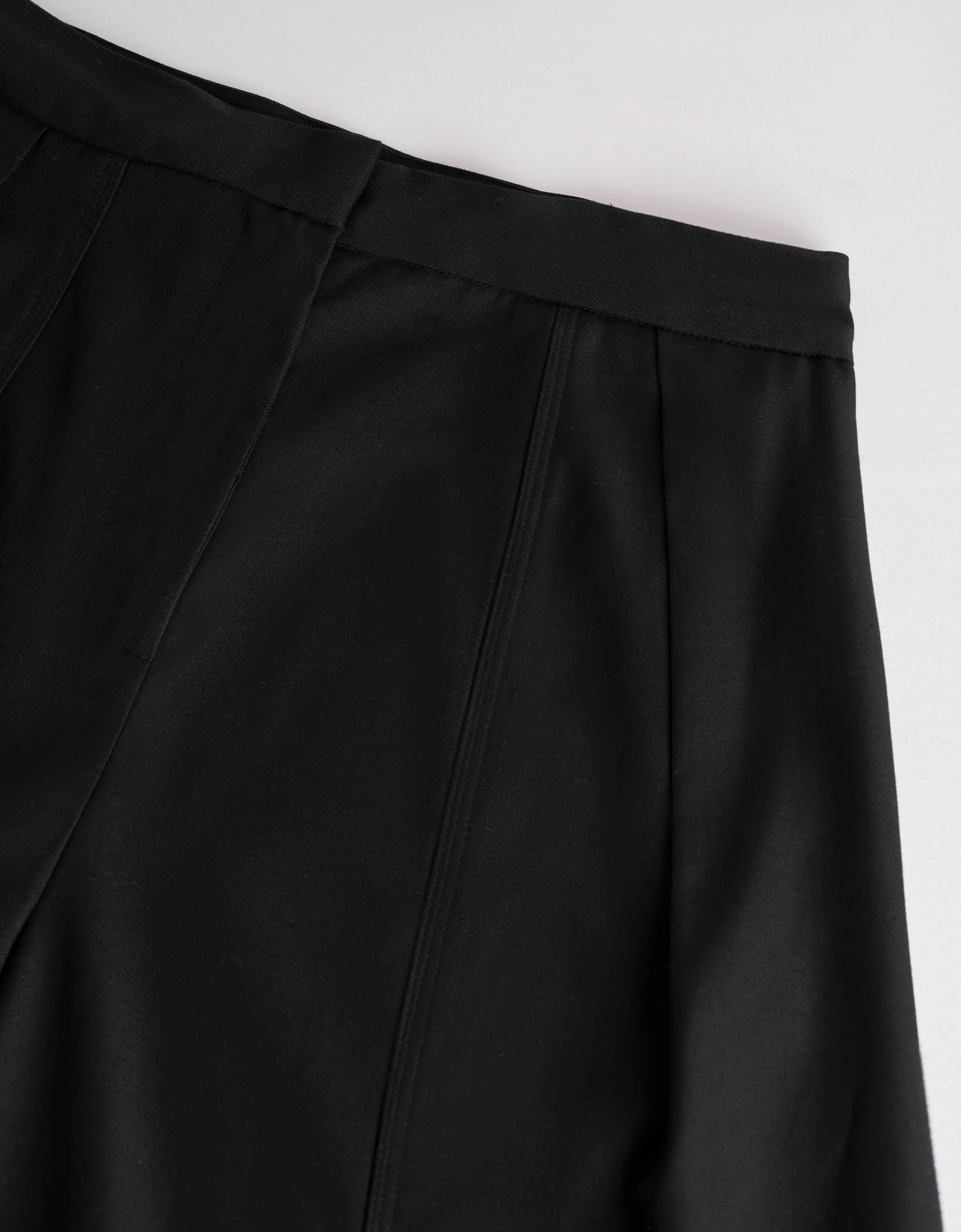 Pleated Detail Mid-rise Trousers - Image 6