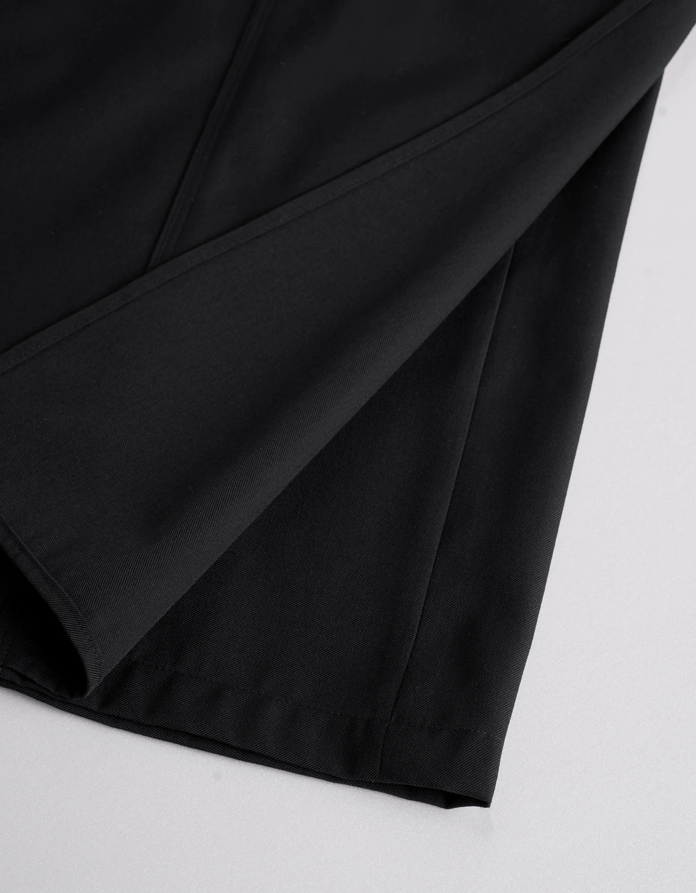 Pleated Detail Mid-rise Trousers - Image 8
