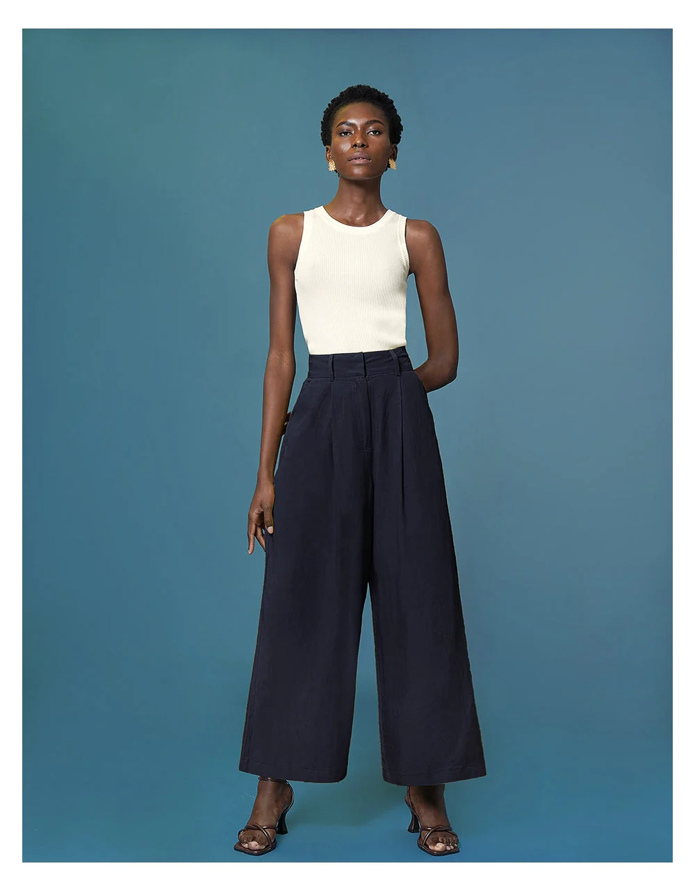 Pleated Detail Wide Leg Pants - Image 7