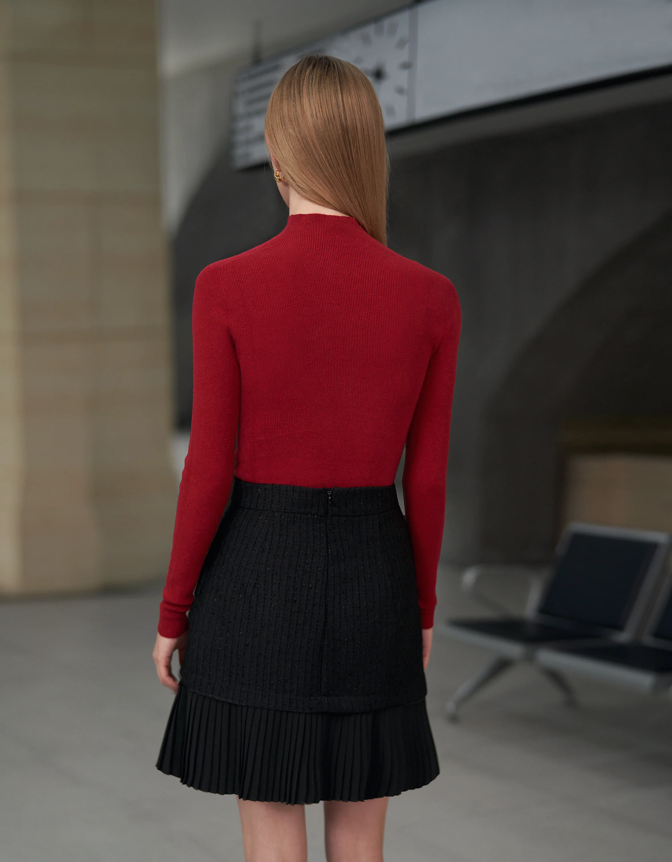 Pleated Hem A-line Skirt - Image 3