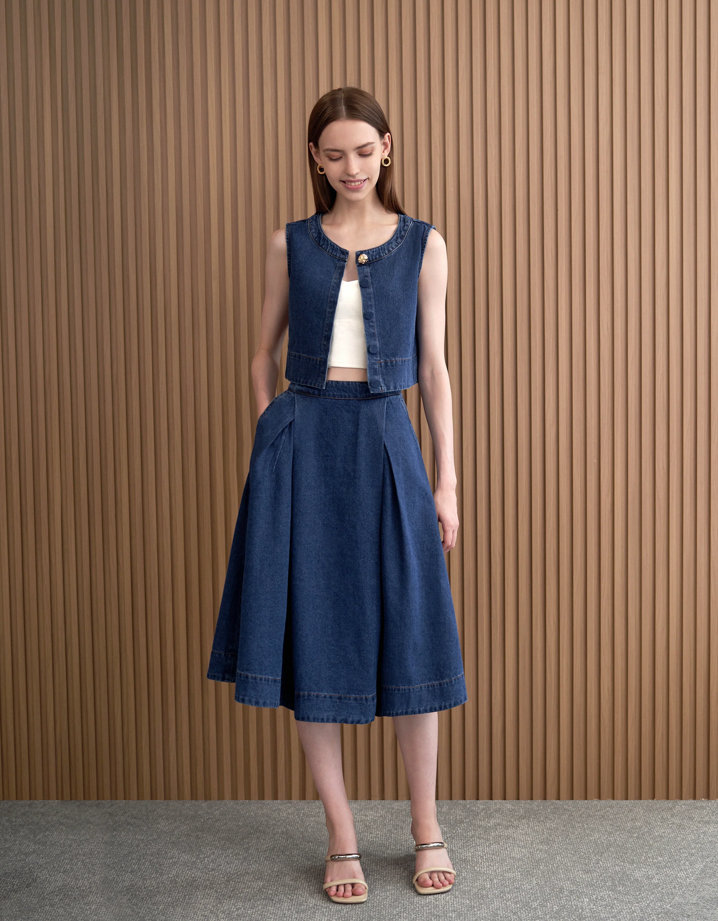 Pleated Midi Denim Skirt - Image 5