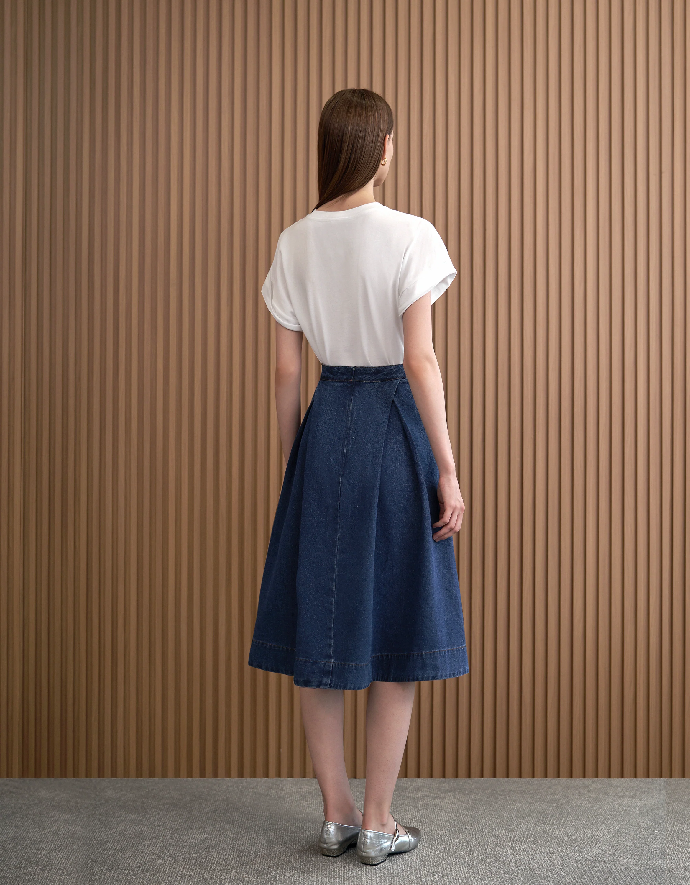 Pleated Midi Denim Skirt - Image 8