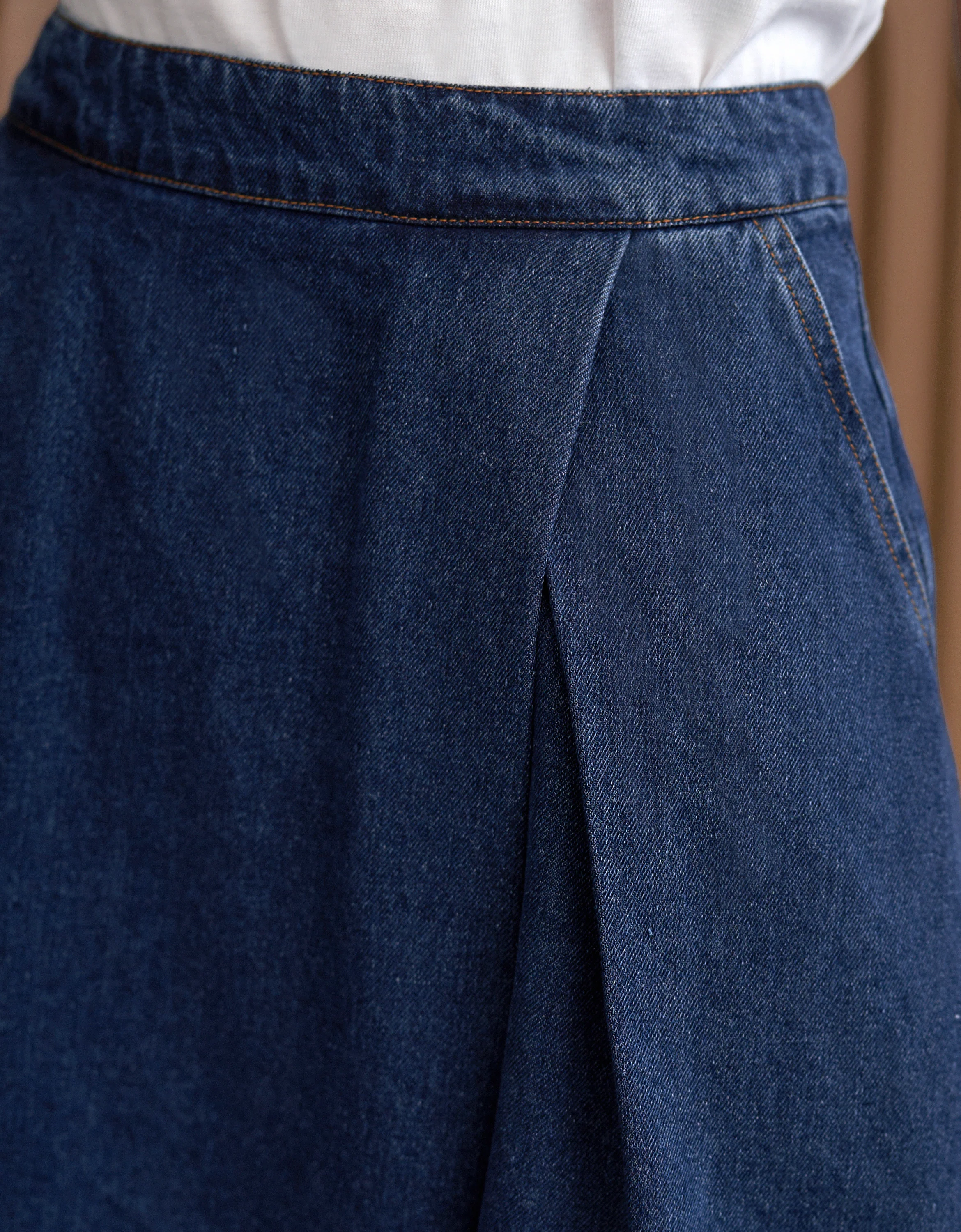 Pleated Midi Denim Skirt - Image 9
