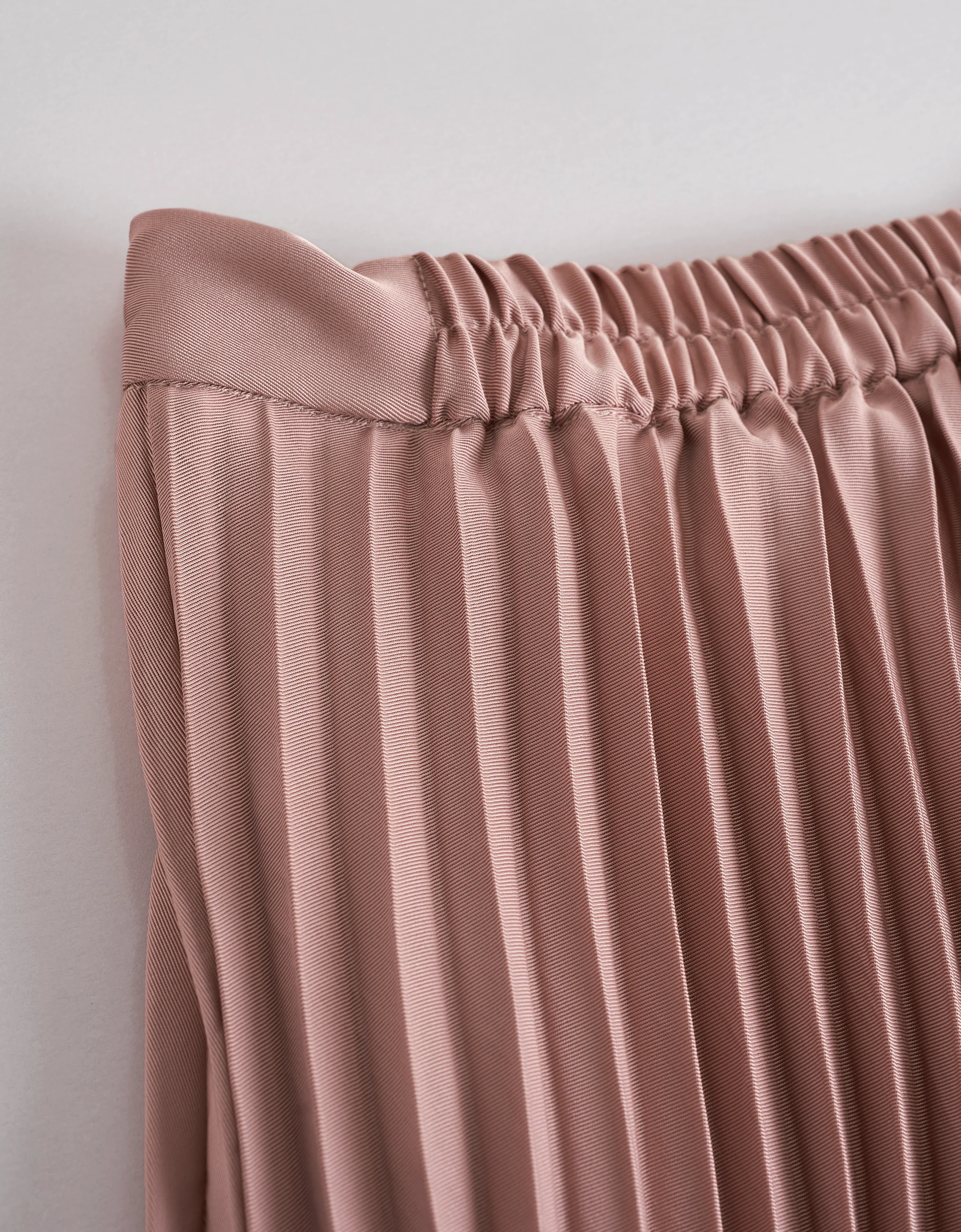 Pleated Midi Fishtail Skirt - Image 20