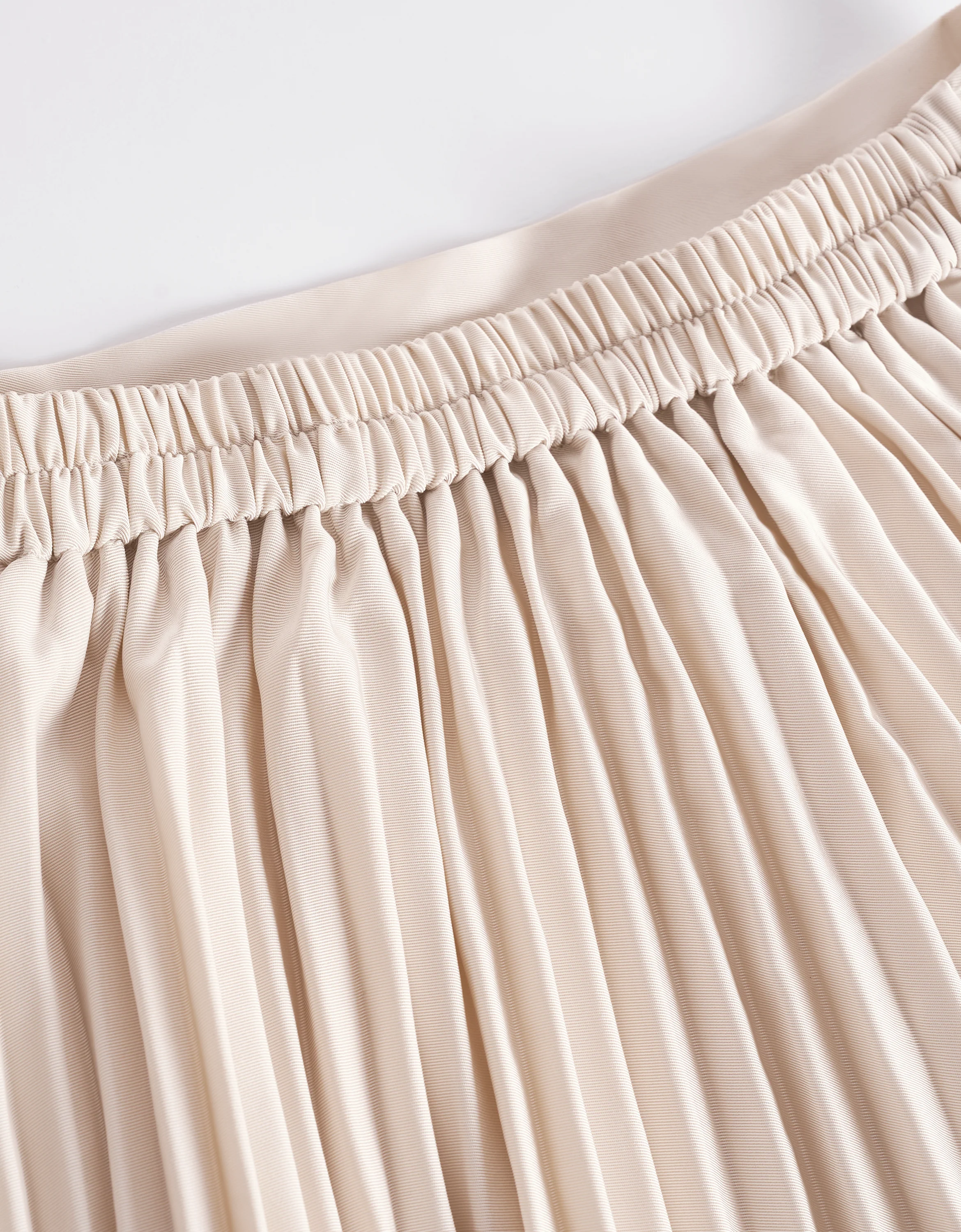 Pleated Midi Fishtail Skirt - Image 39