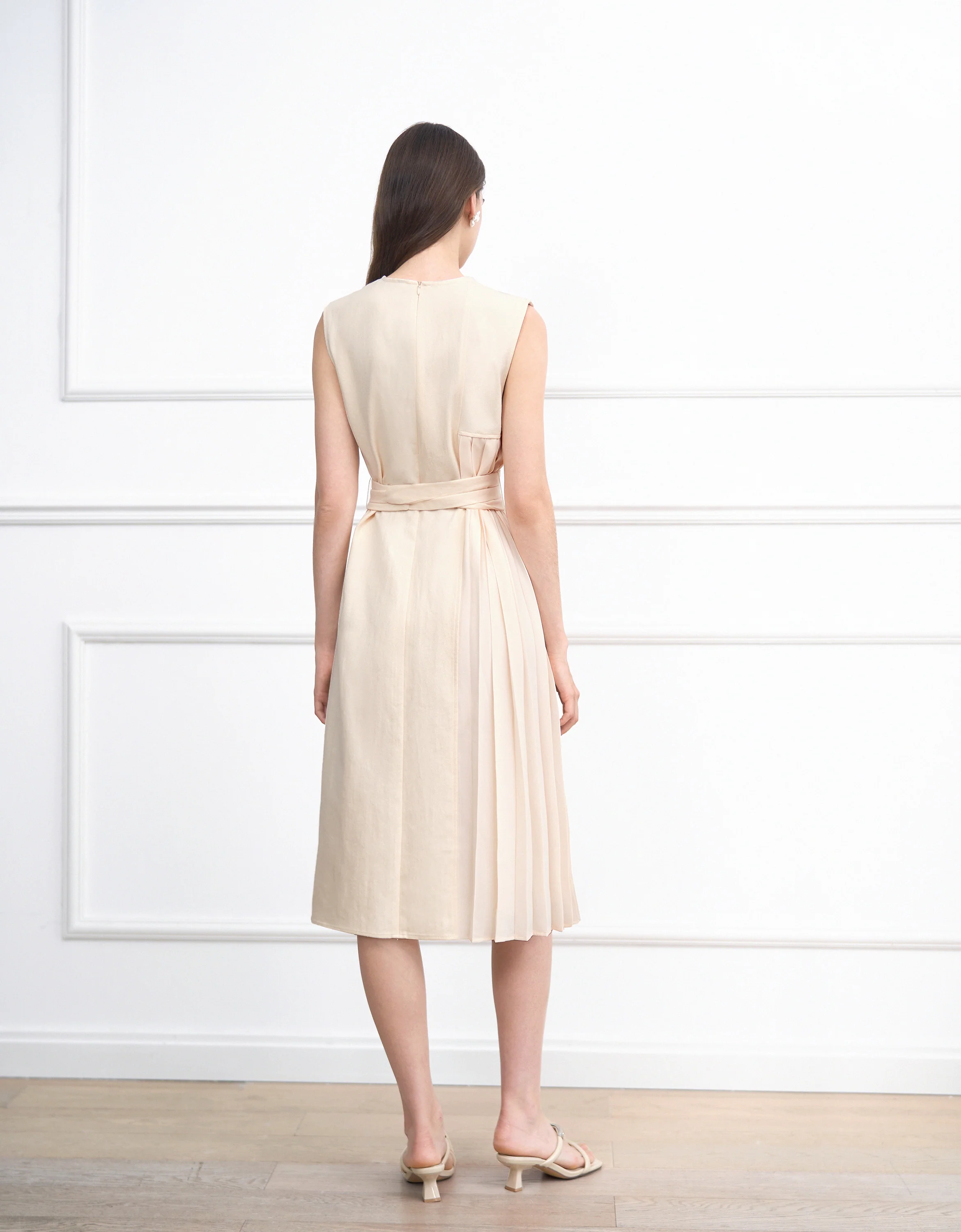 Pleated Panel Denim Midi Dress - Image 29