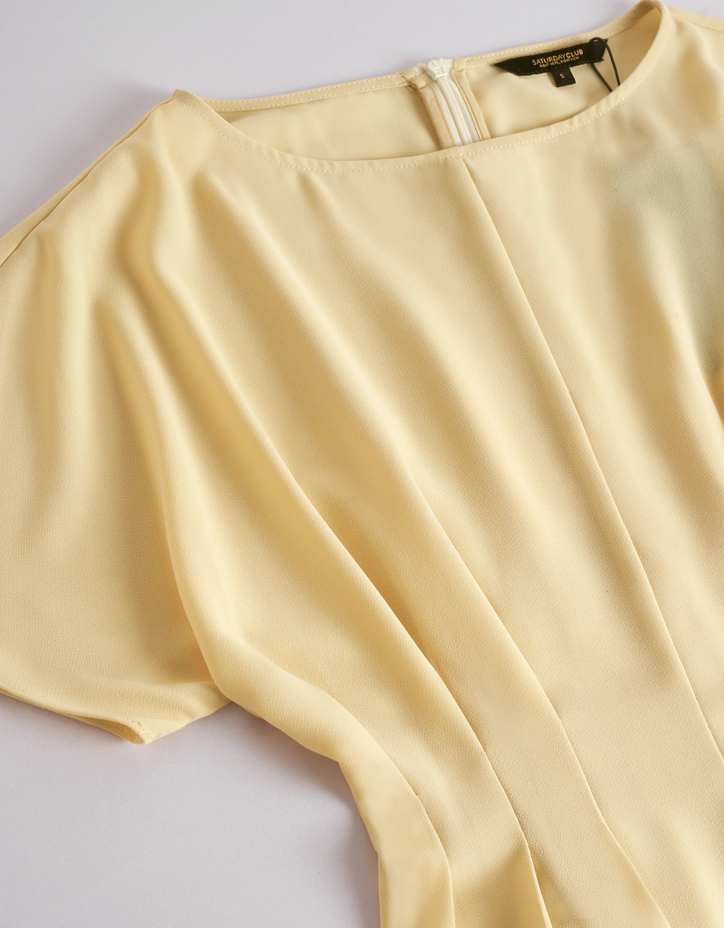 Pleated Waist Round Neck Short Sleeve Top - Image 13