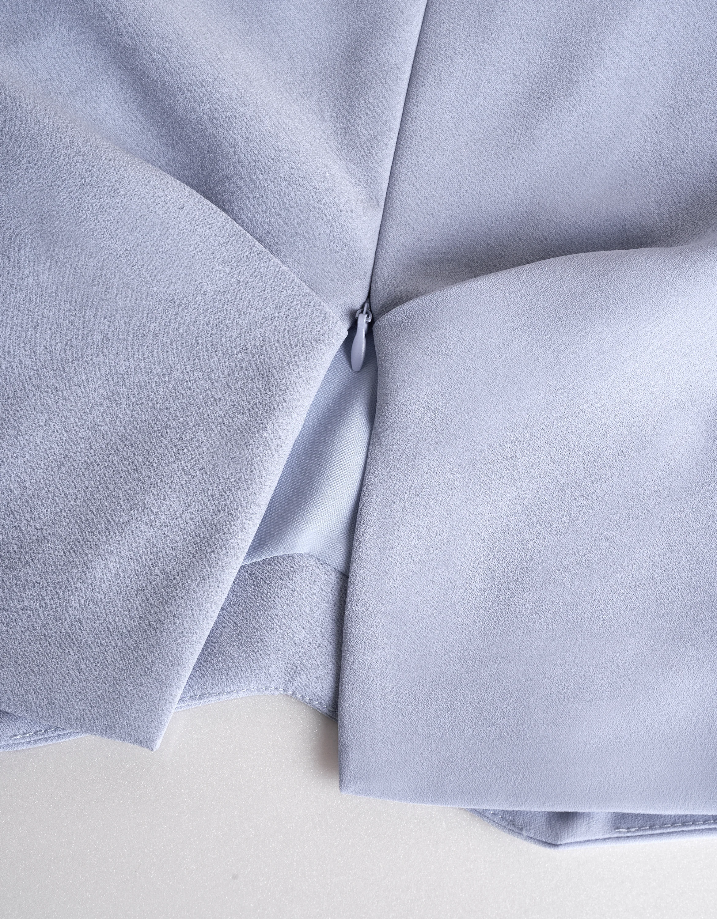 Pleated Waist V-neck Top - Image 6