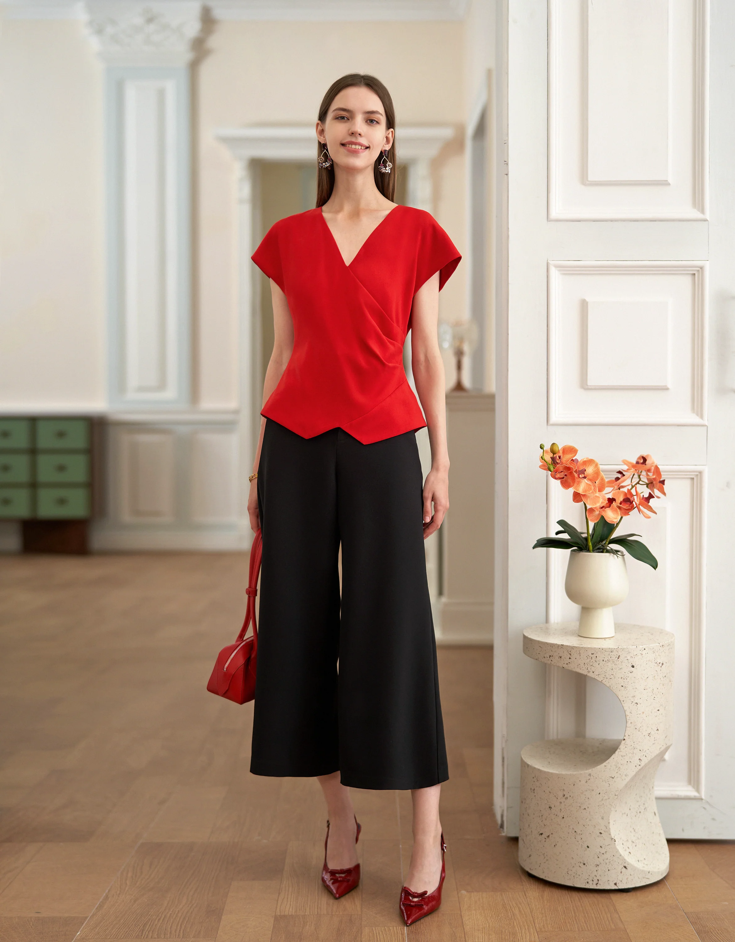 Pleated Waist V-neck Top - Image 8