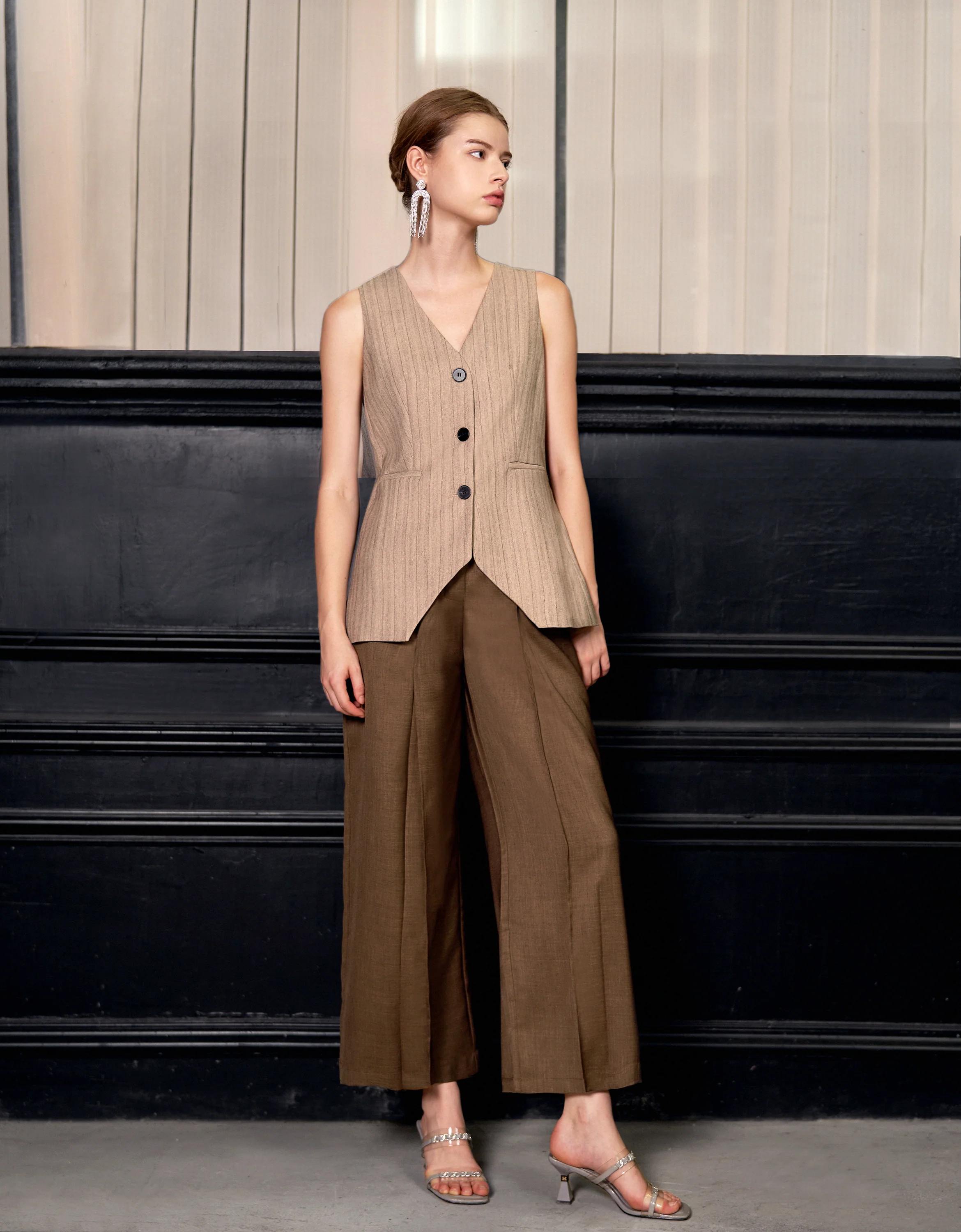 Pleated Wide Leg Straight Pants - Image 3