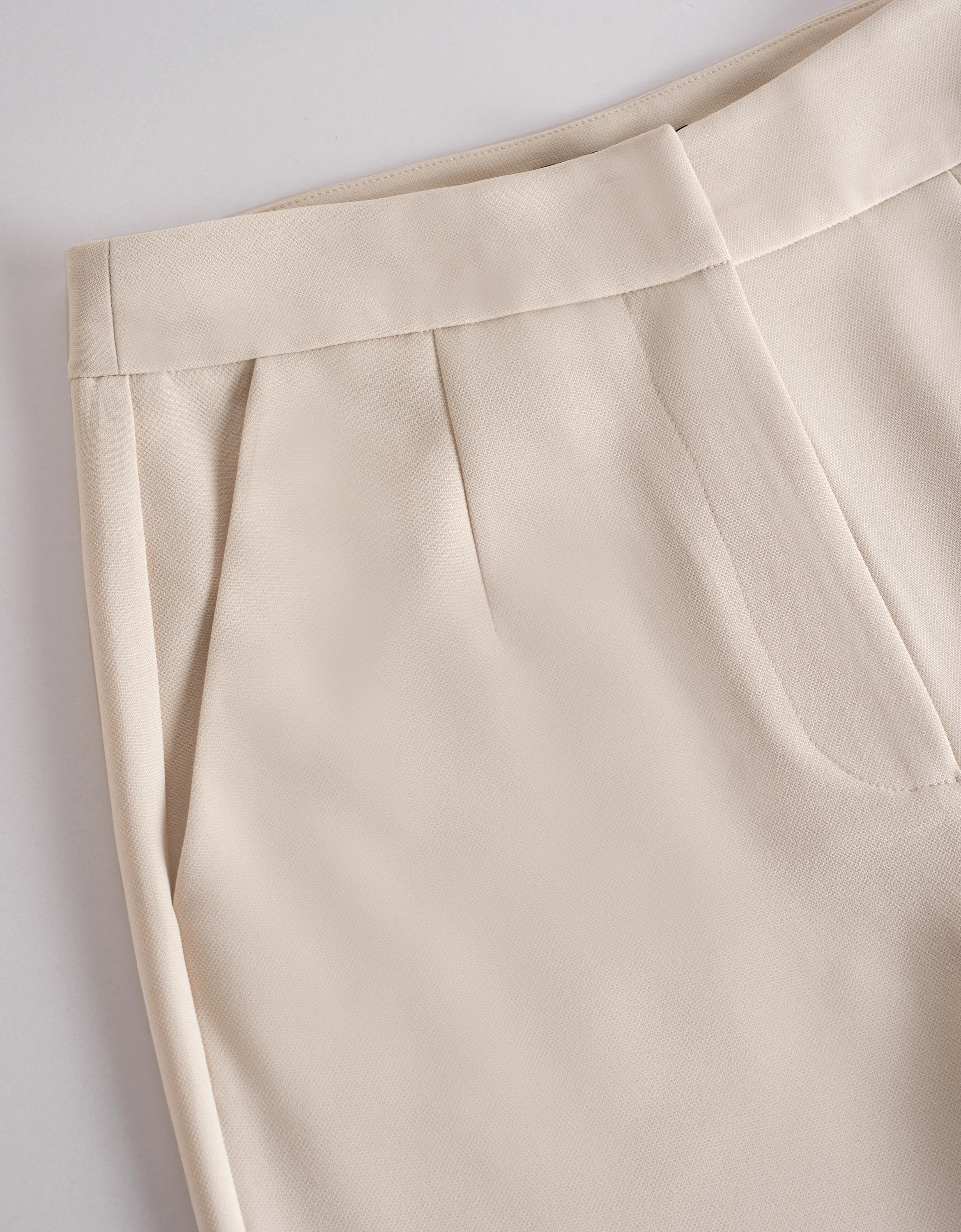 Pleated Wide-leg Suit Trousers - Image 6