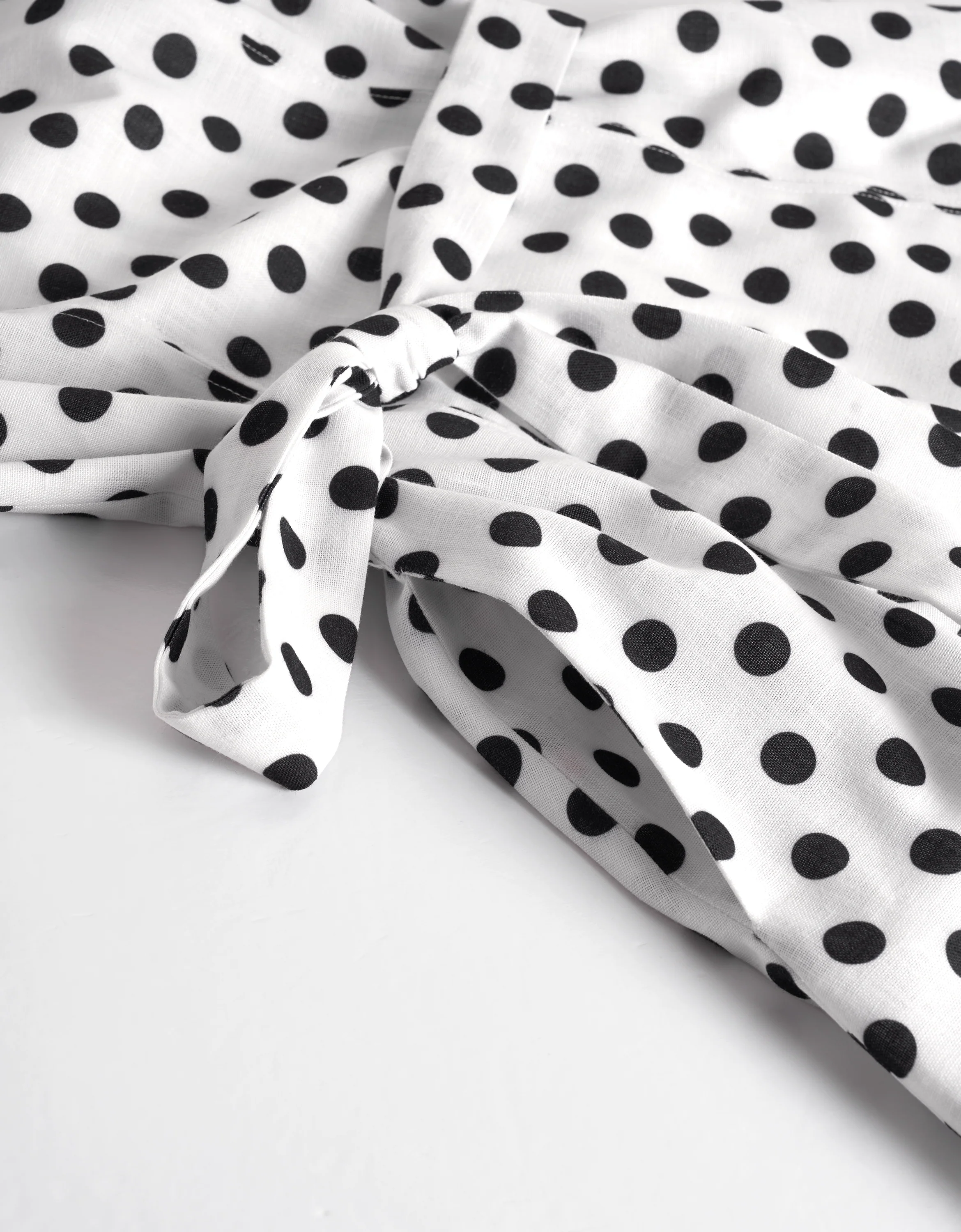 Polka Dot Round Neck Sleeveless Dress - Image 8