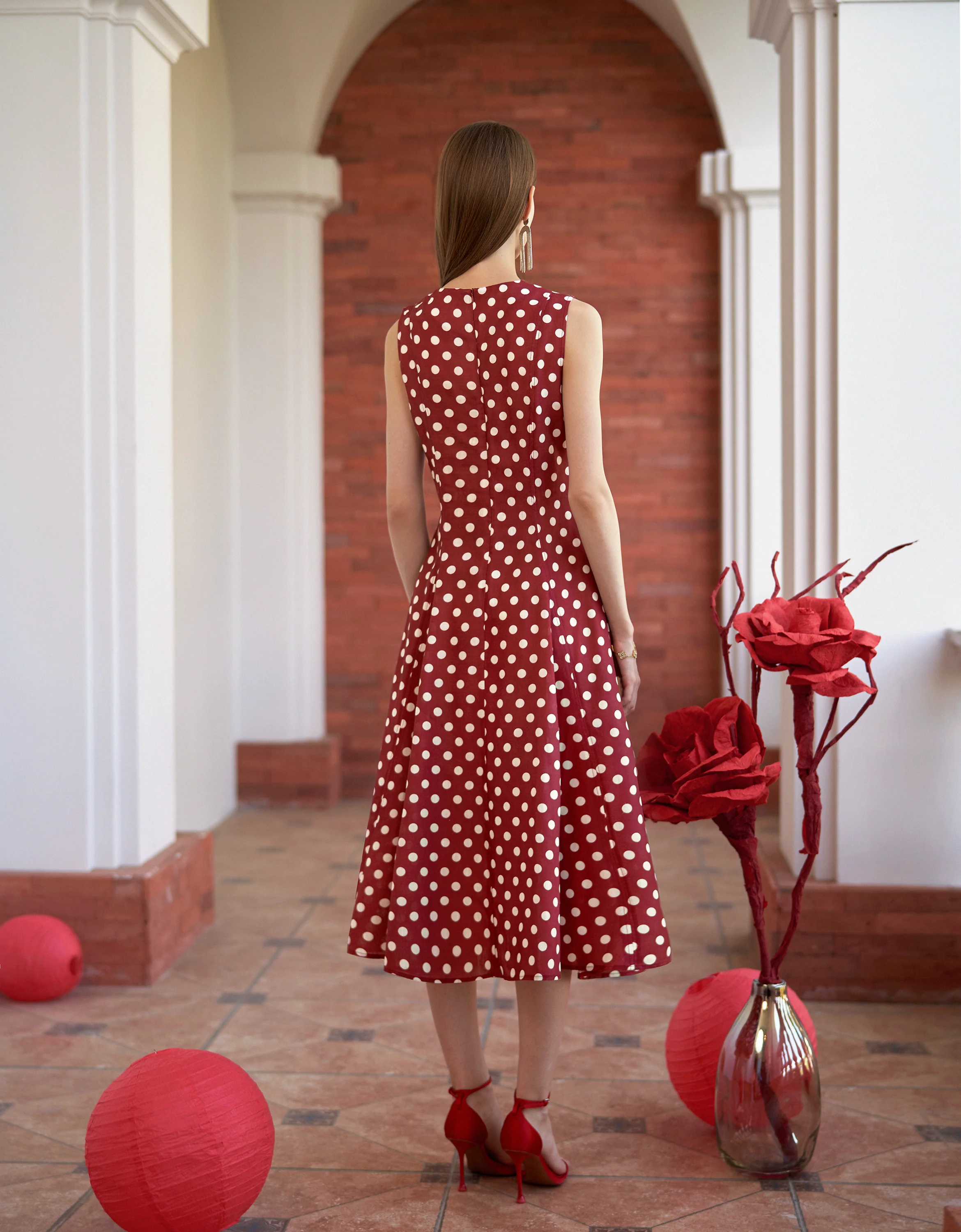 Polka Dot Round Neck Sleeveless Dress - Image 3